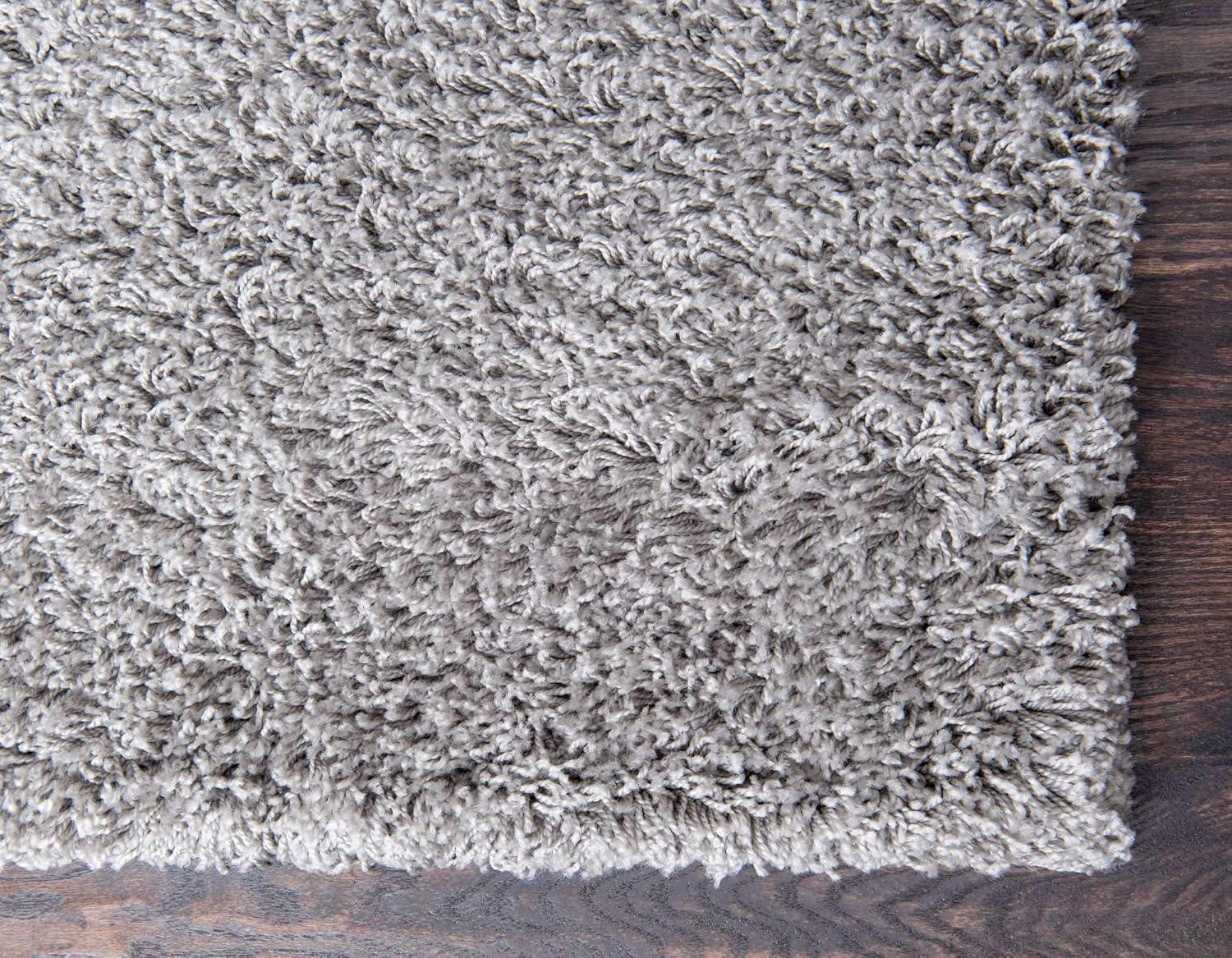 Unique Loom 2' 7 x 10' 0 Solid Shag Cloud Gray Area Rug