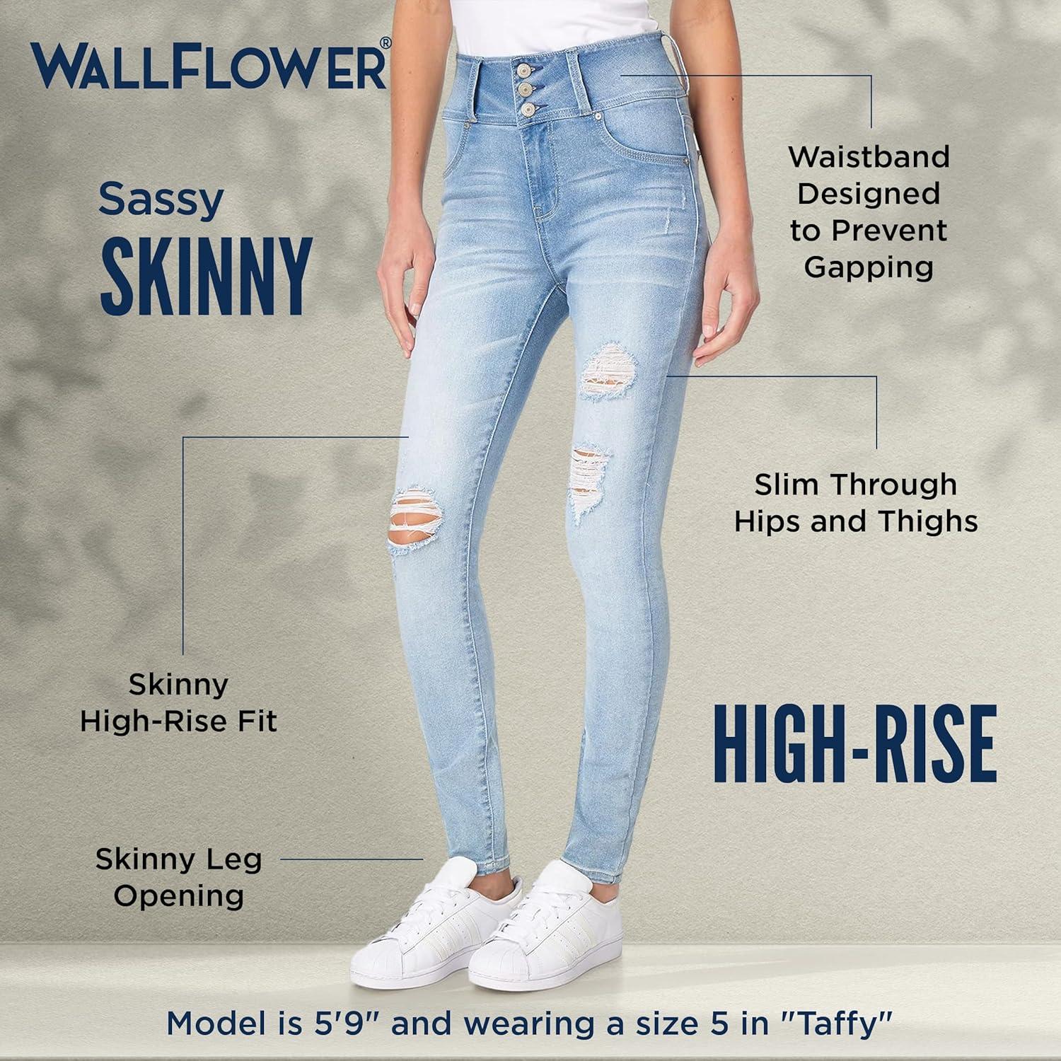 WallFlower Women's Sassy Skinny High-Rise Insta Soft Juniors Jeans (Standard and Plus), Noir, 24 Plus