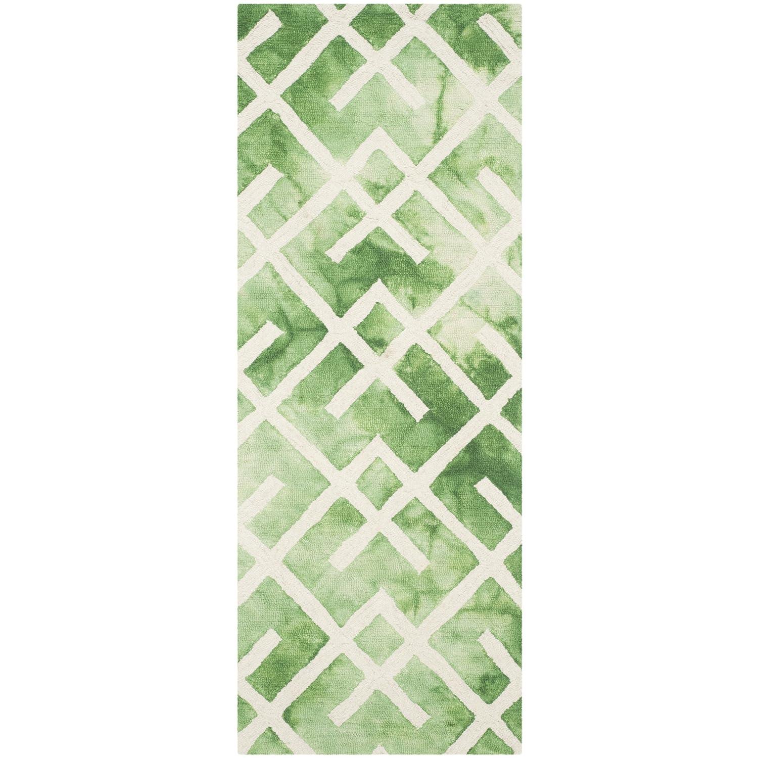 SAFAVIEH Dip Dye Seanna Overdyed Geometric Runner Rug, Green/Ivory, 2'3" x 6'