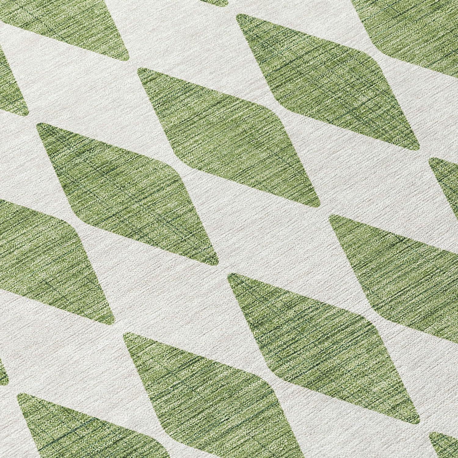 Addison Rugs Chantille Indoor/Outdoor Transitional Diamonds Green Washable Runner Rug, 2'3" x 7'6"