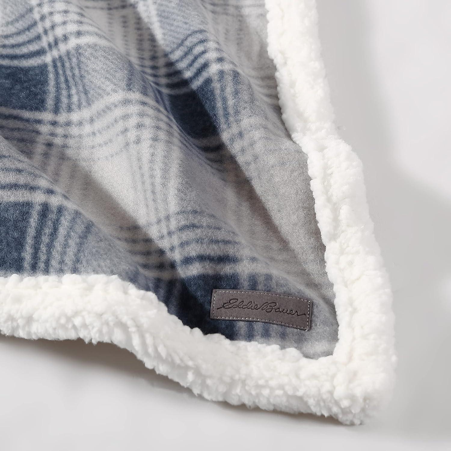Eddie Bauer Eddie Bauer Printed Plush Fleece/Sherpa Oversized Throw Blanket