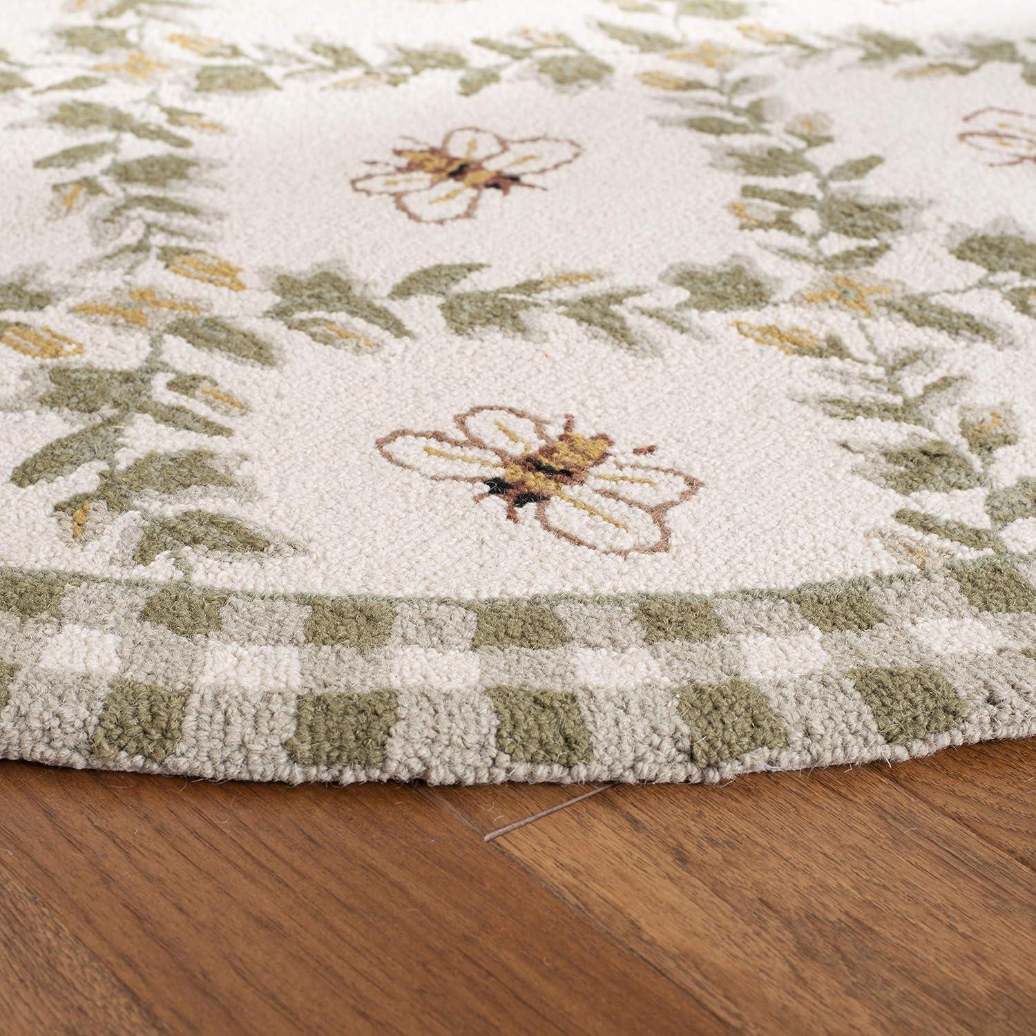 Chelsea HK55 Hand Hooked Accent Rug - Ivory/Green - 3' Round - Safavieh.