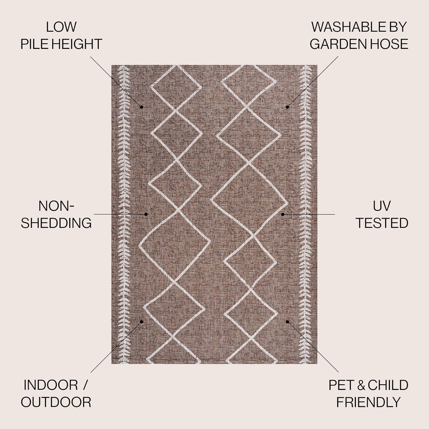 5' X 8' Derya Diamond Trellis Indoor/Outdoor Area Rug, Brown/Beige - JONATHAN Y