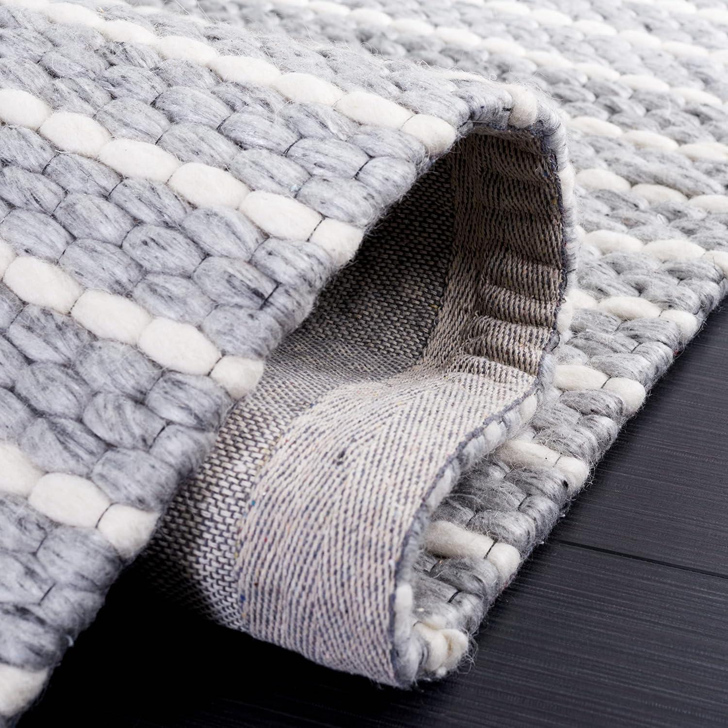 Marbella MRB207 Hand Woven Indoor Accent Rug - Grey/Ivory - 4'x6' - Safavieh