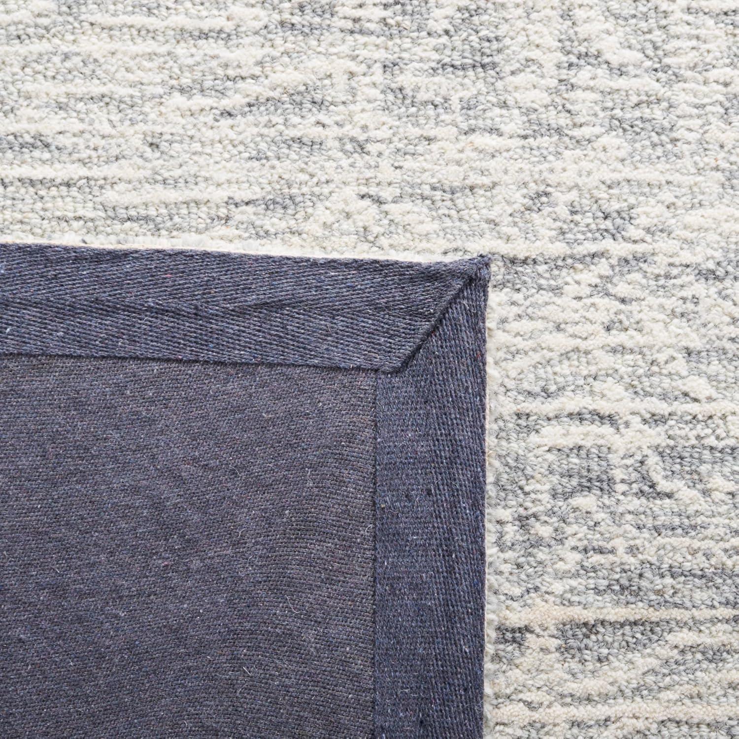 Bungalow Rose Roslyn Hand Tufted 80% Wool And 20% Cotton Floral Rug