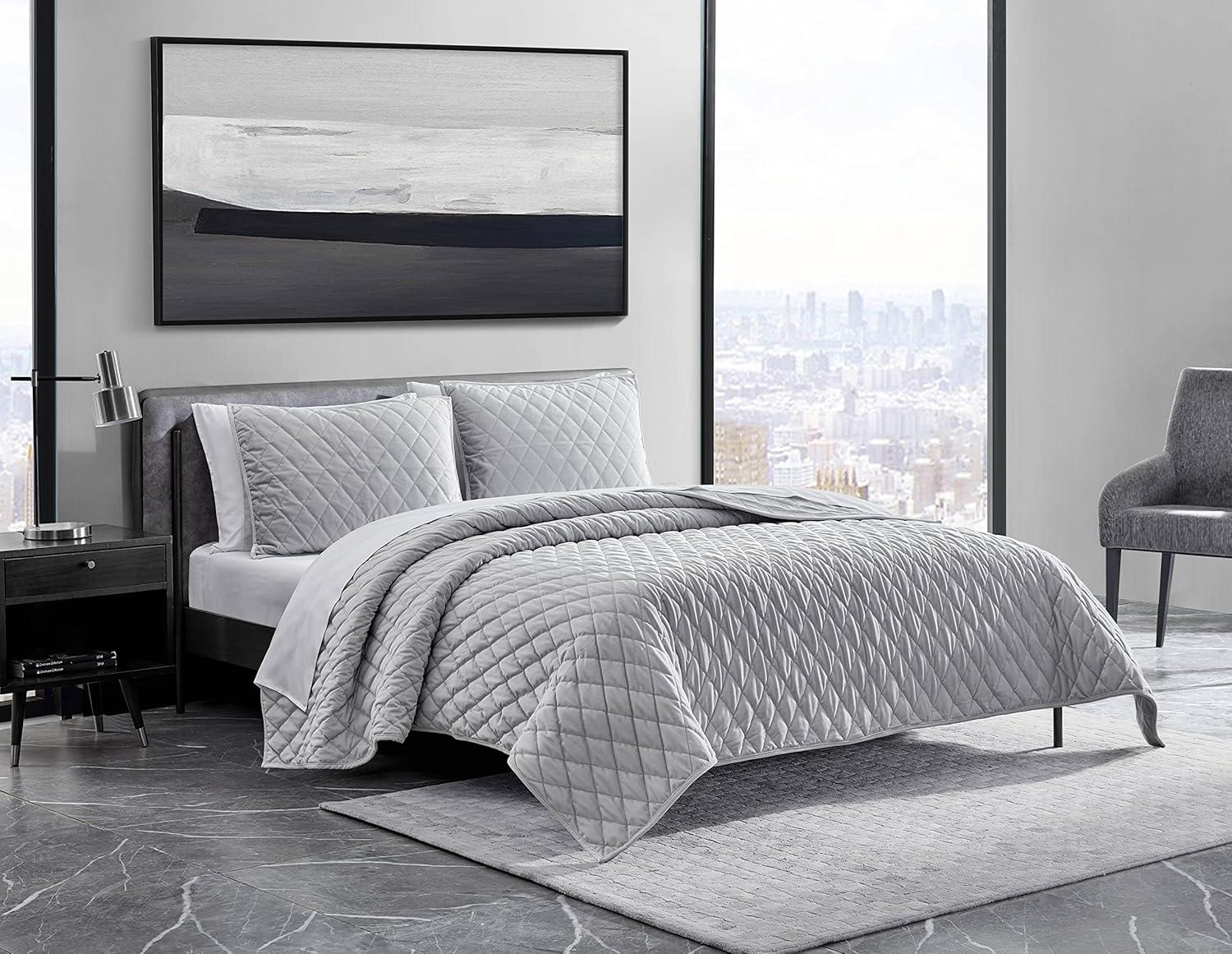 Vera Wang Waffle Stripe Vera Wang Diamond Velvet Quilt Set