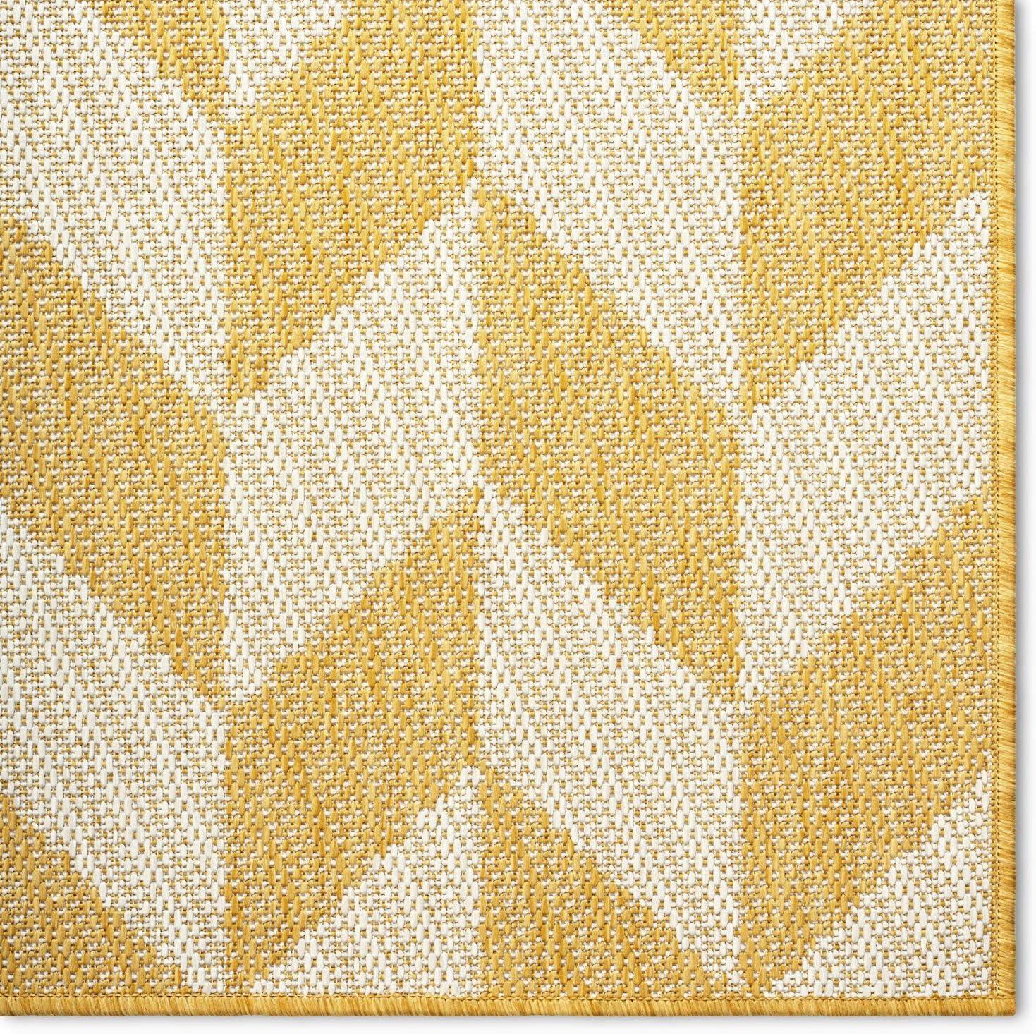 NICOLE MILLER NEW YORK Patio Country Calla Herringbone Indoor/Outdoor Area Rug, Yellow/Cream