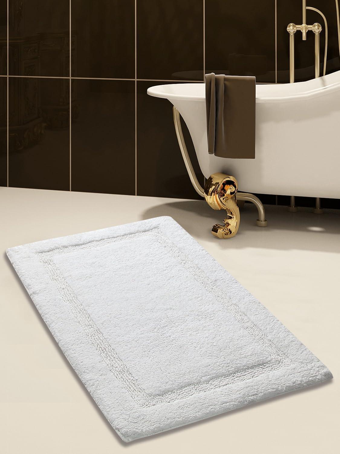 White Cotton Textured Border Bath Rug Set