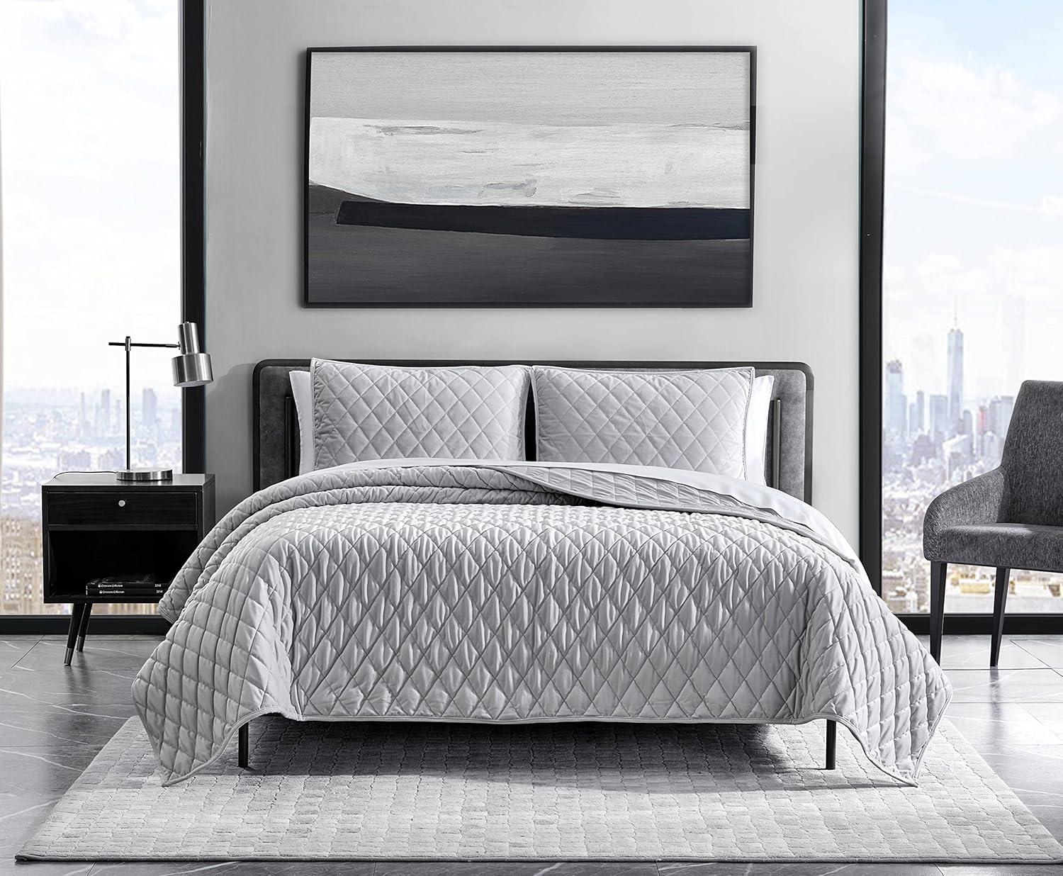 Vera Wang Waffle Stripe Vera Wang Diamond Velvet Quilt Set