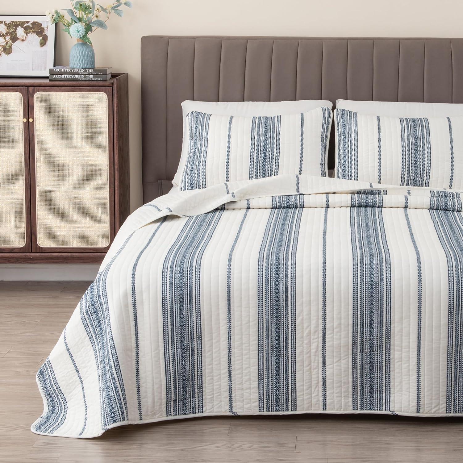 Striped Farmhouse Reversible Quilt Set with Shams