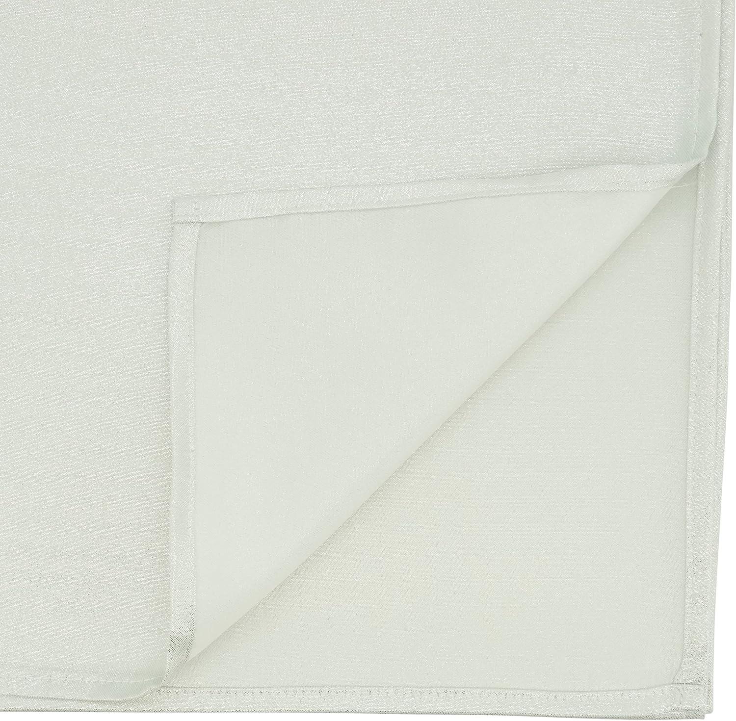 Saro Runner_Table Runner With Shimmering Design