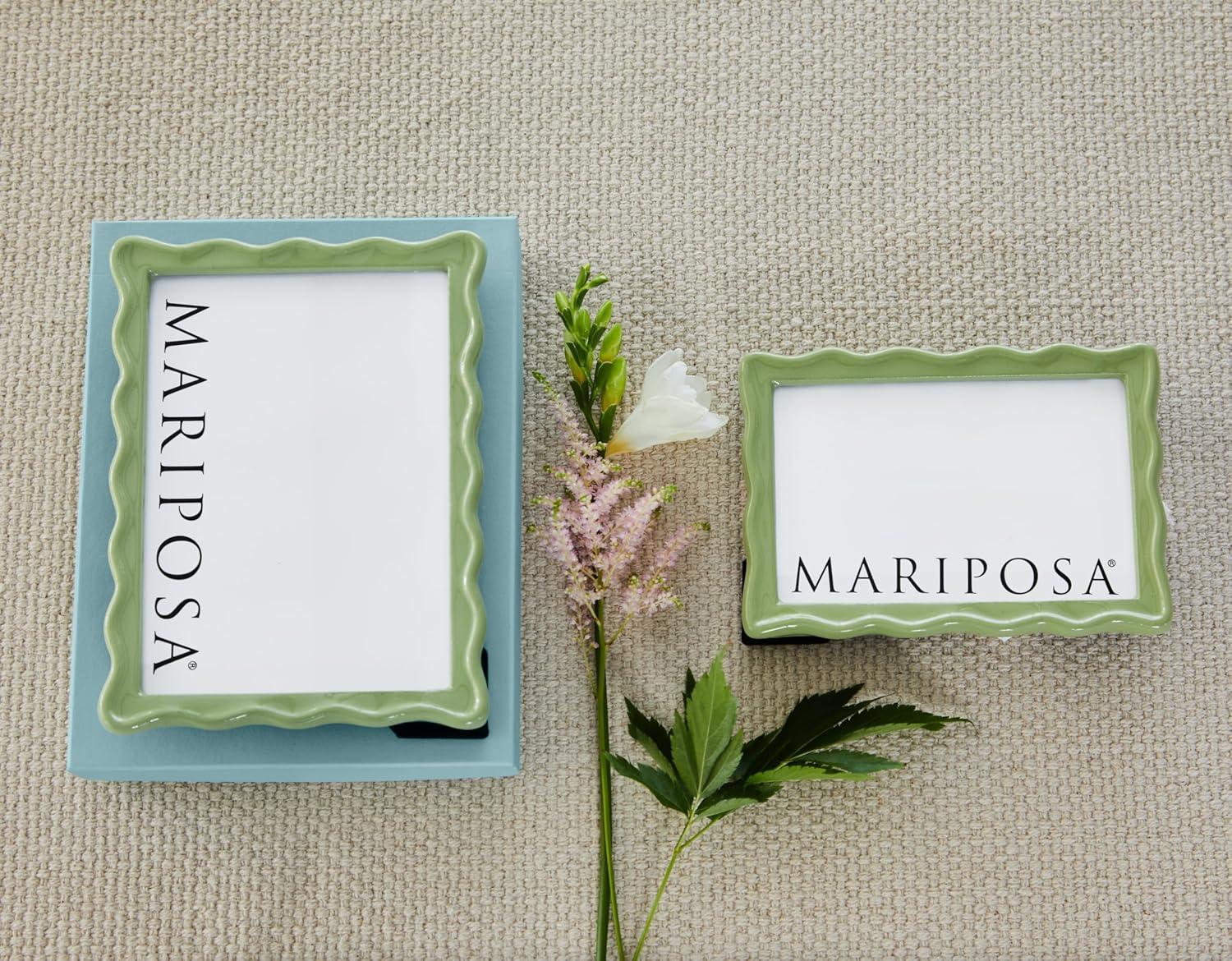 Mariposa Wavy Green 5x7 Frame