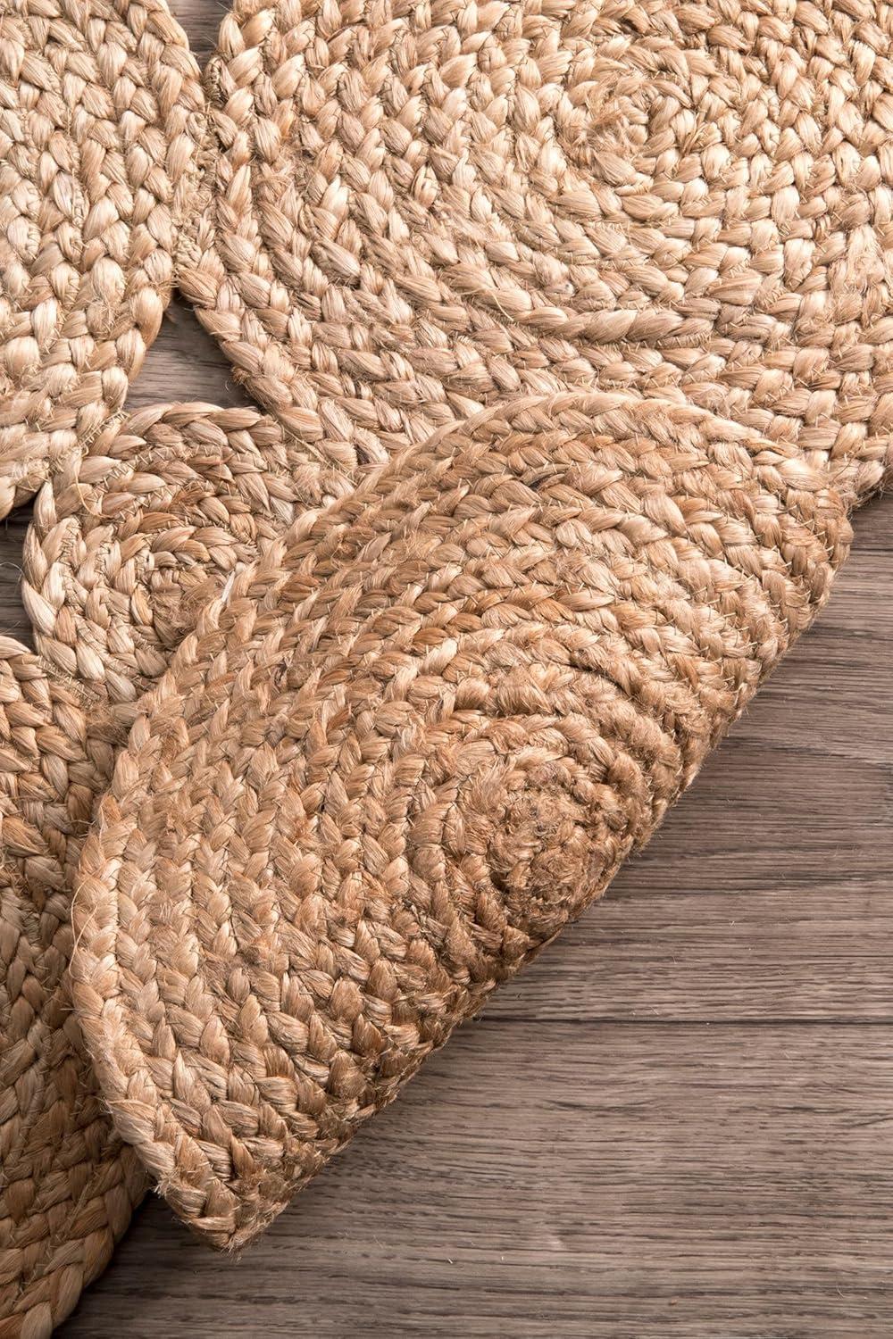 Braided Geometric Handmade Jute 4' Round Area Rug