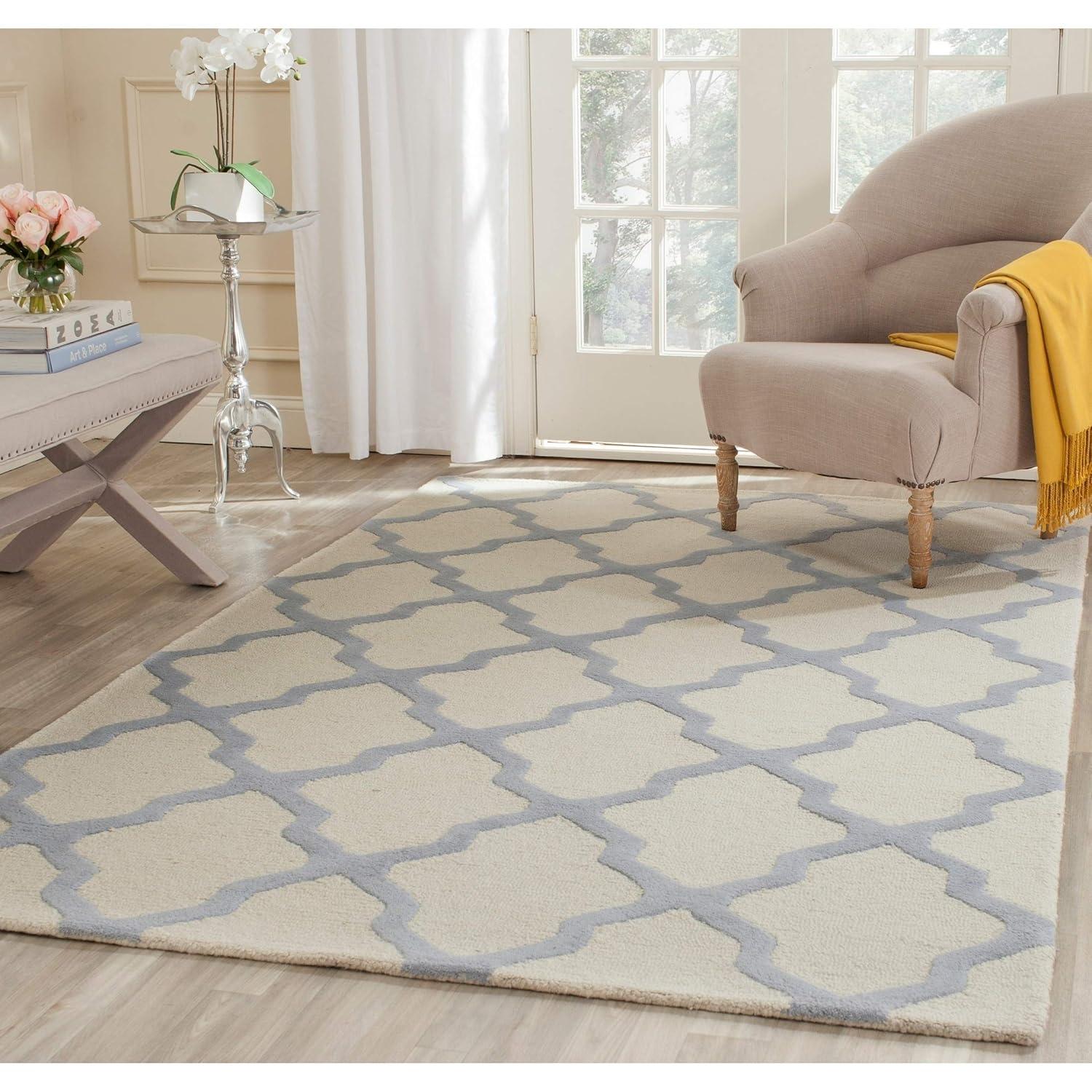 SAFAVIEH Cambridge Liam Geometric Wool Area Rug, Ivory/Light Blue, 9' x 12'