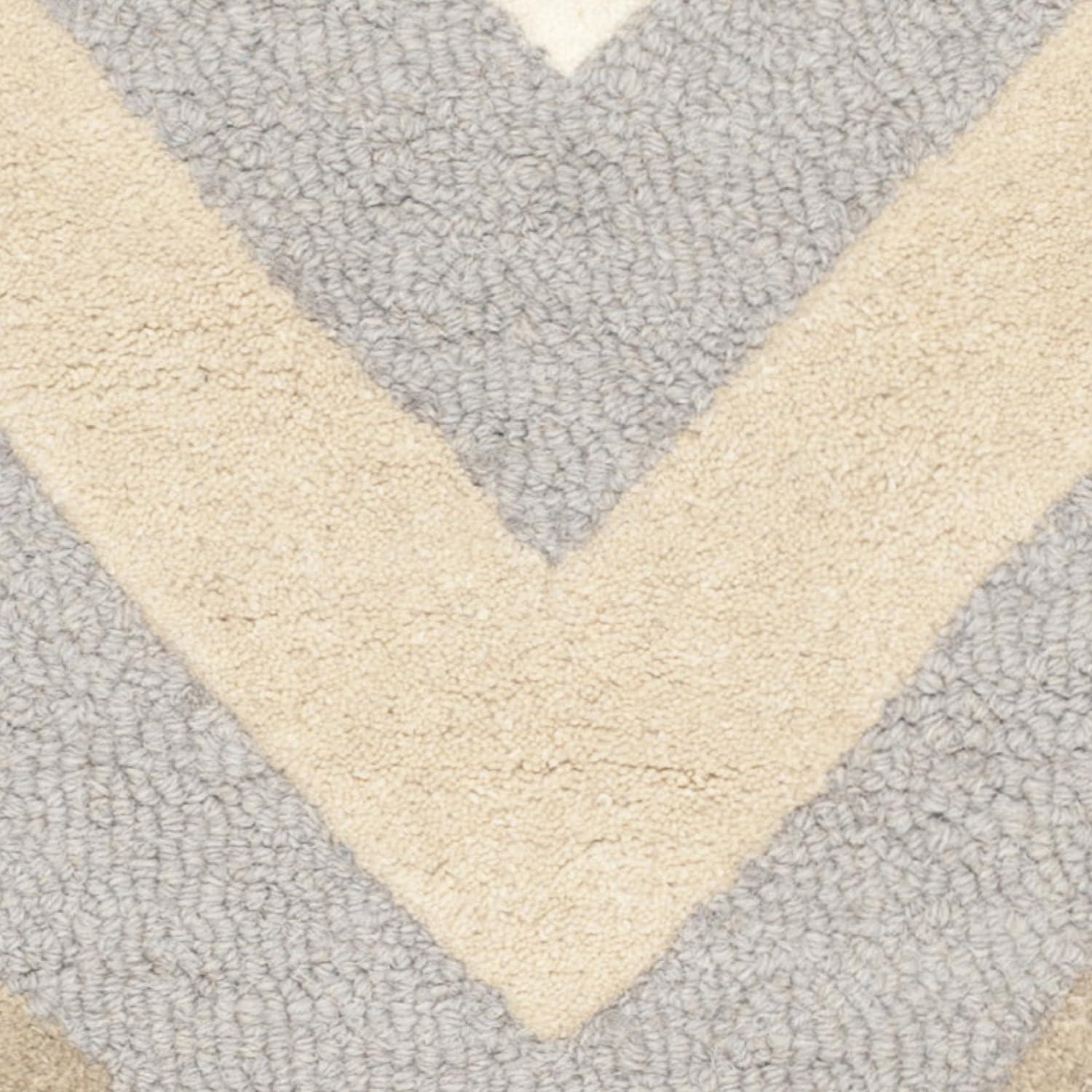 Safavieh Cambridge Hand Tufted Wool Chevron Rug