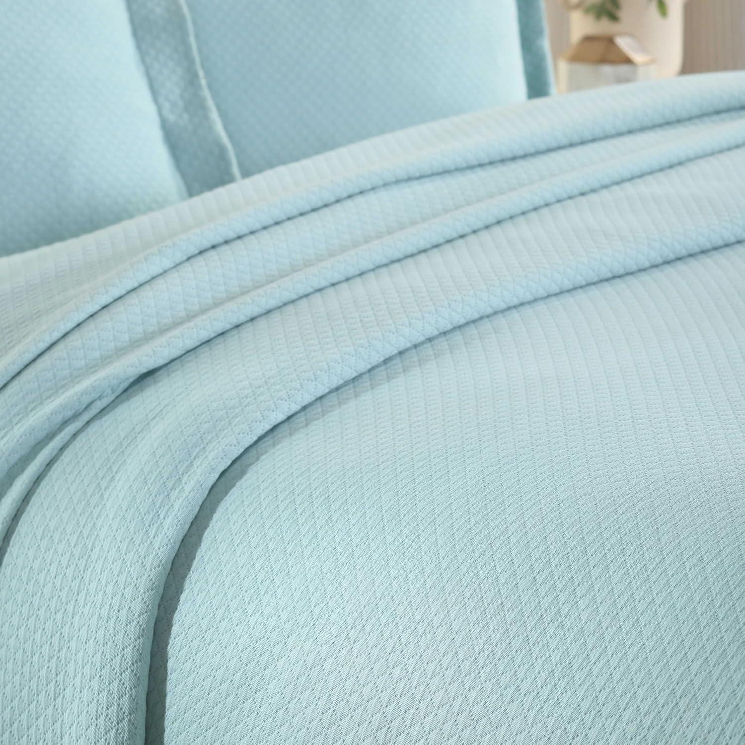 Aqua Diamond Solitaire Twin Cotton Bedspread Set with Pillow Sham