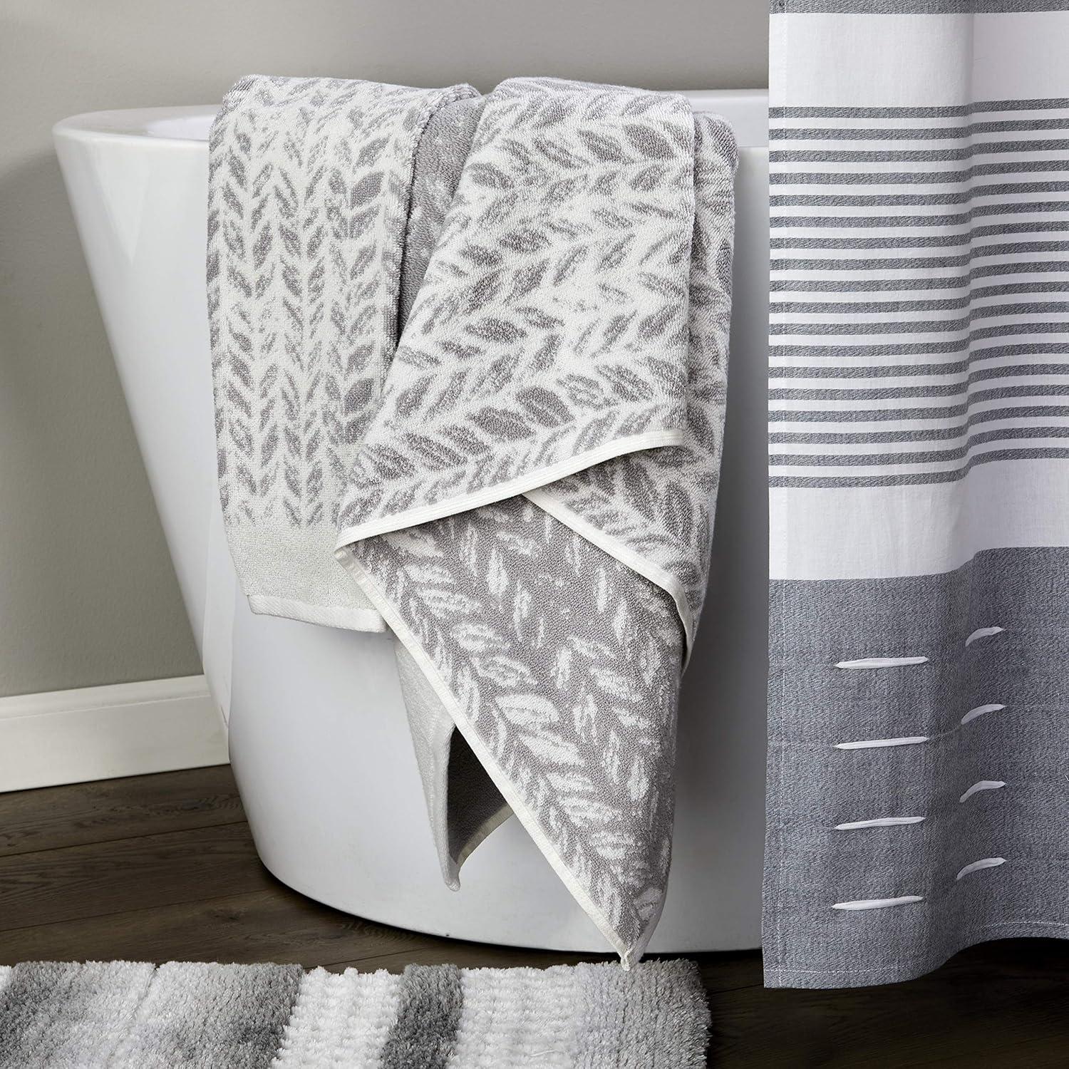 Gracie Oaks Gracie Oaks Distressed Leaves Hand Towel (Set of 2)