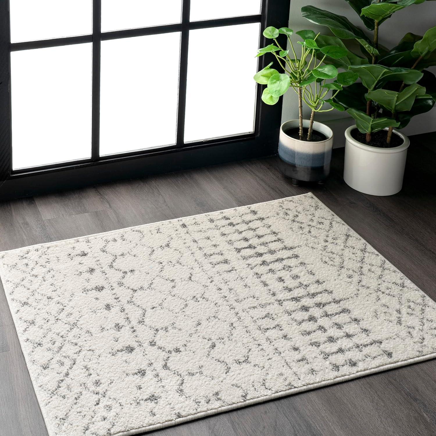 nuLOOM Moroccan Blythe Grey 2' x 3' Transitional Area Rug