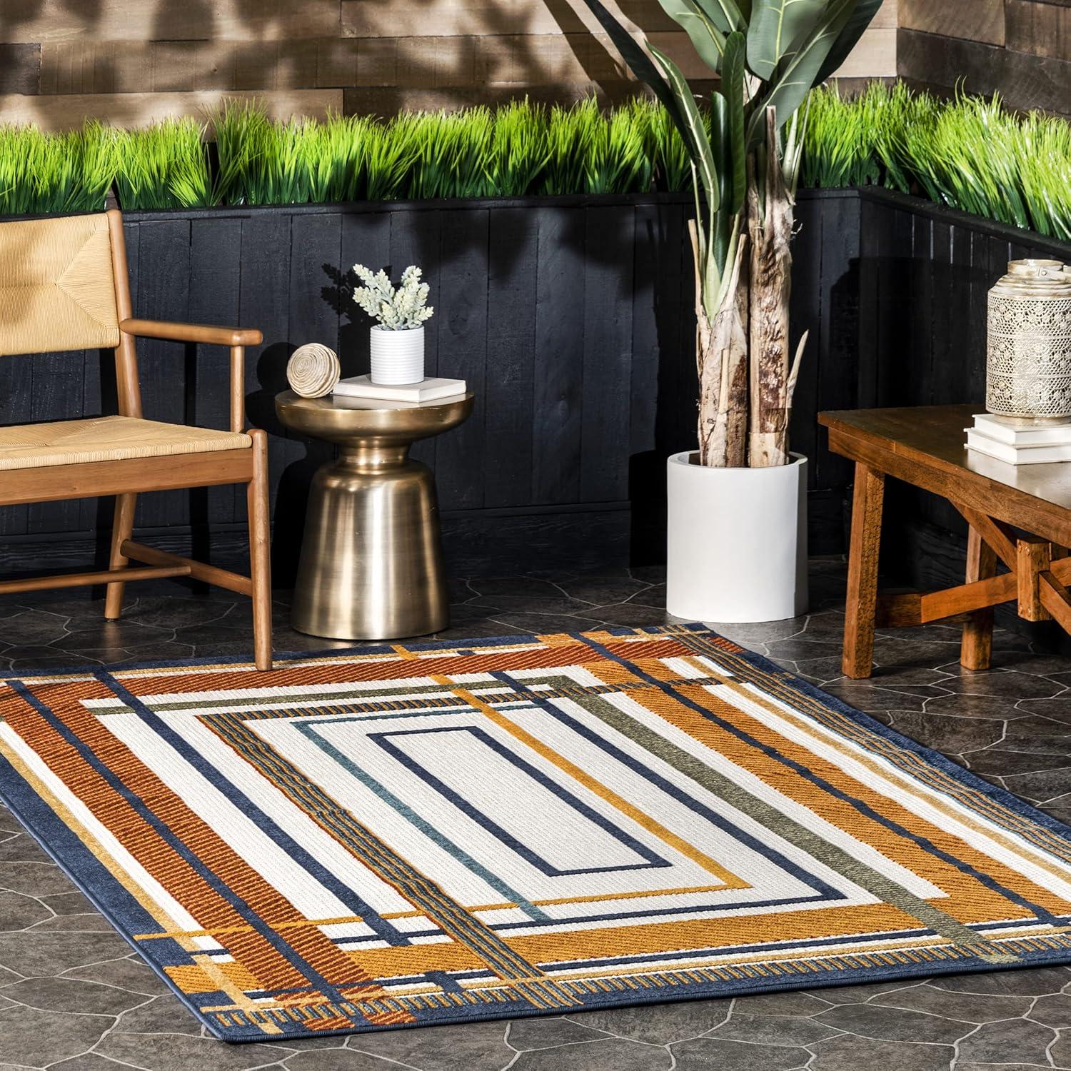 nuLOOM Bennie Transitional Striped Indoor/Outdoor Patio Area Rug