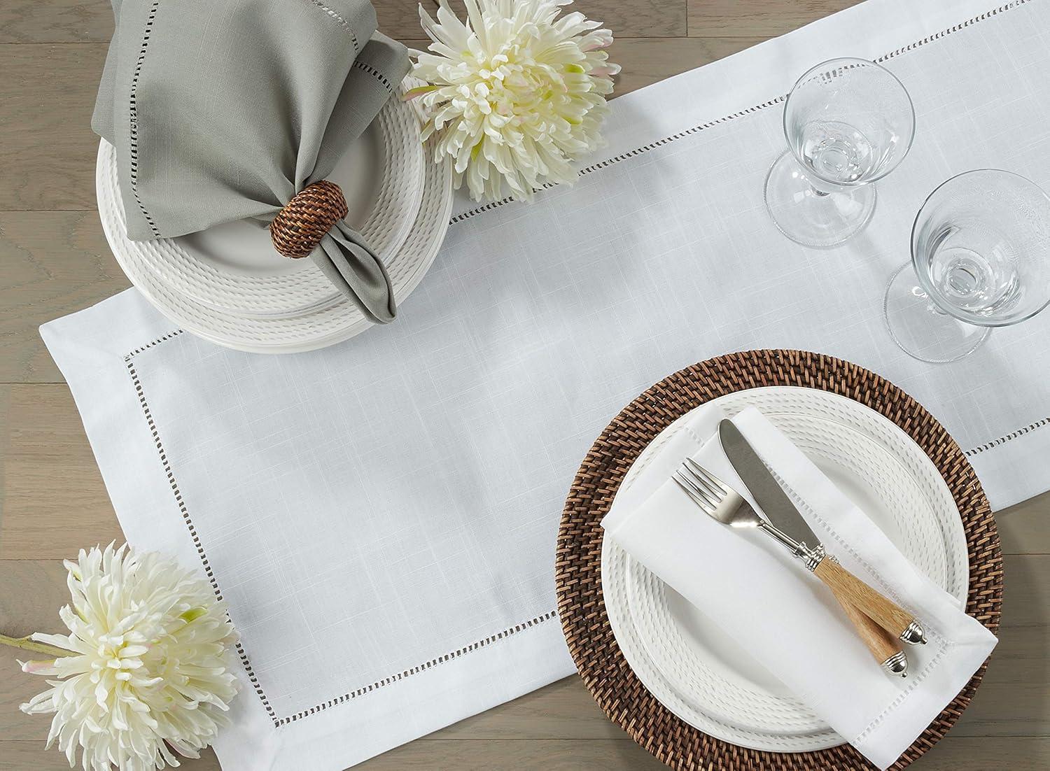 Saro Lifestyle Classic Hemstitch Border Table Runner