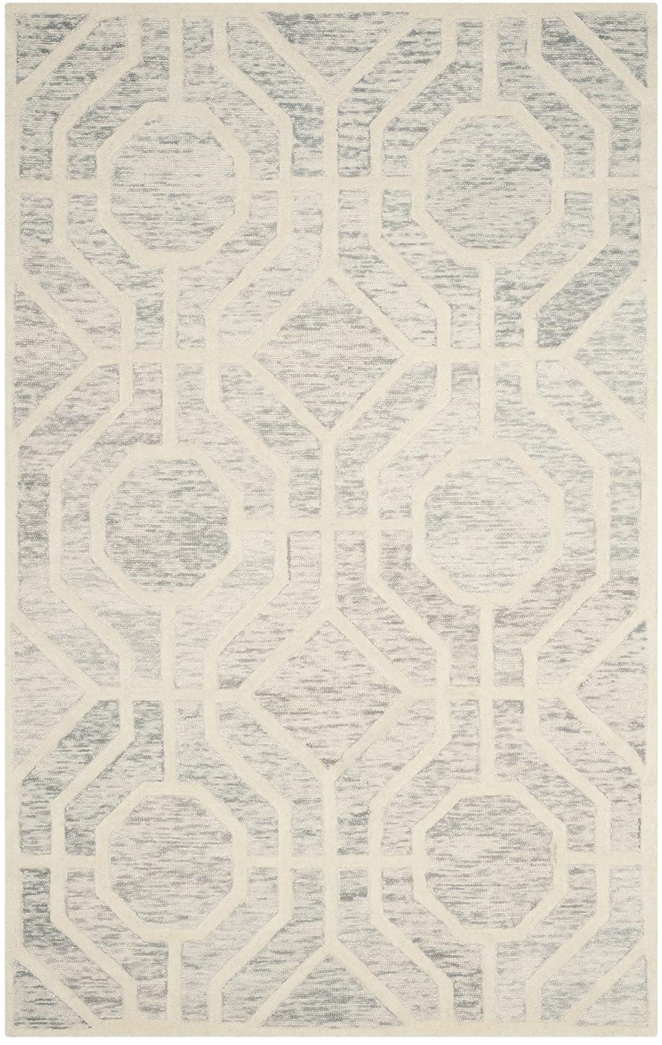 SAFAVIEH Cambridge Collection Area Rug - 5' x 8', Light Grey & Ivory, Handmade Moroccan Distressed Wool, Ideal for High Traffic Areas in Living Room, Bedroom (CAM726G)