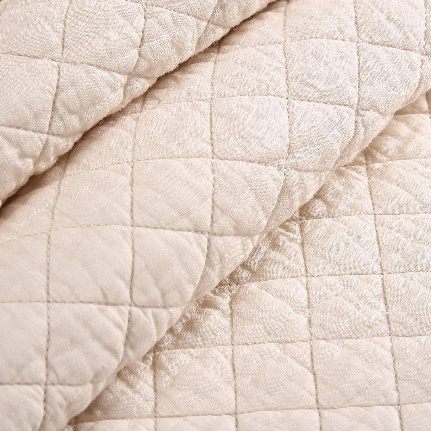 Blush Diamond Pattern Reversible Cotton Full Quilt Set