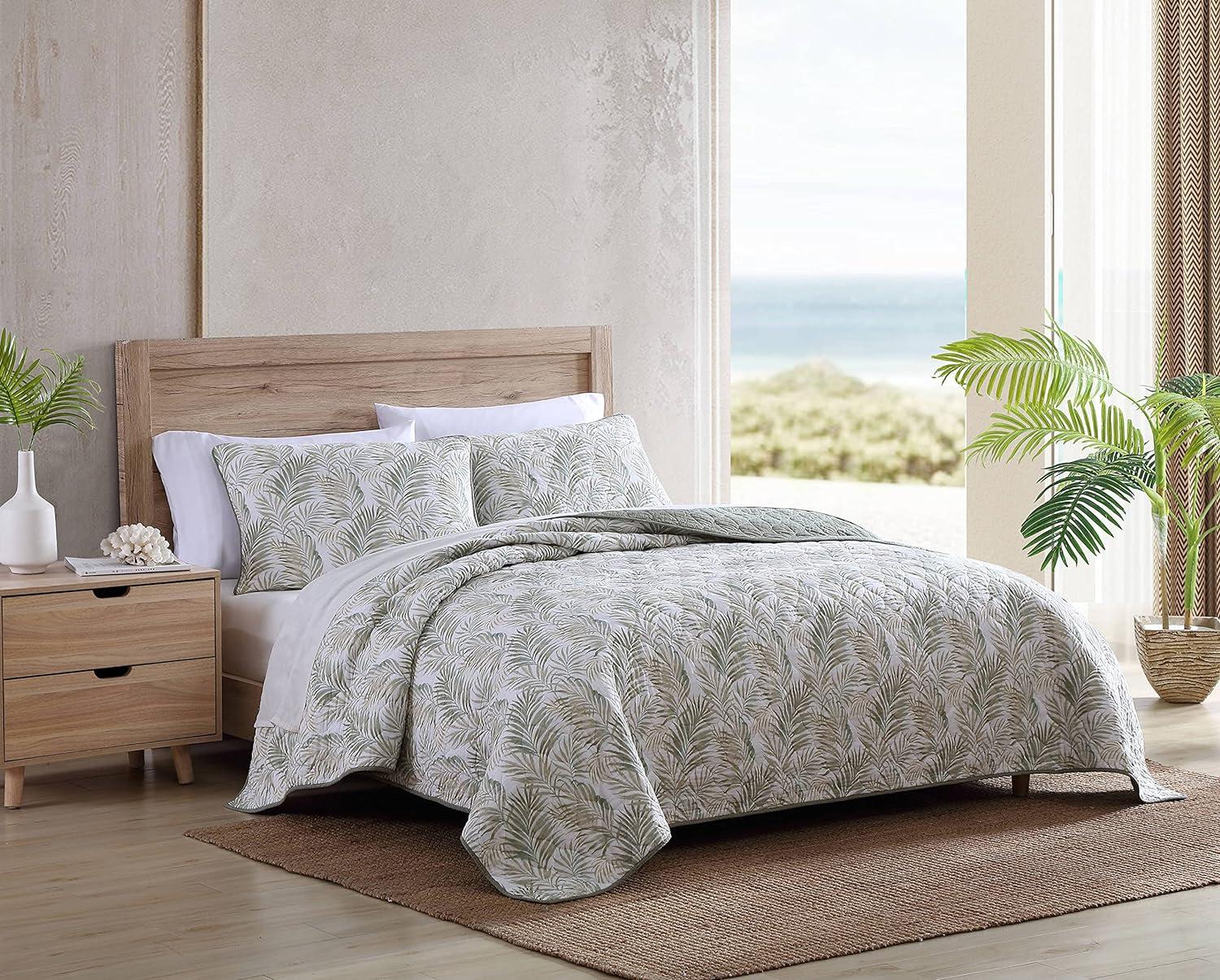 Sage Palm Leaf Reversible Cotton Quilt Set - Twin White