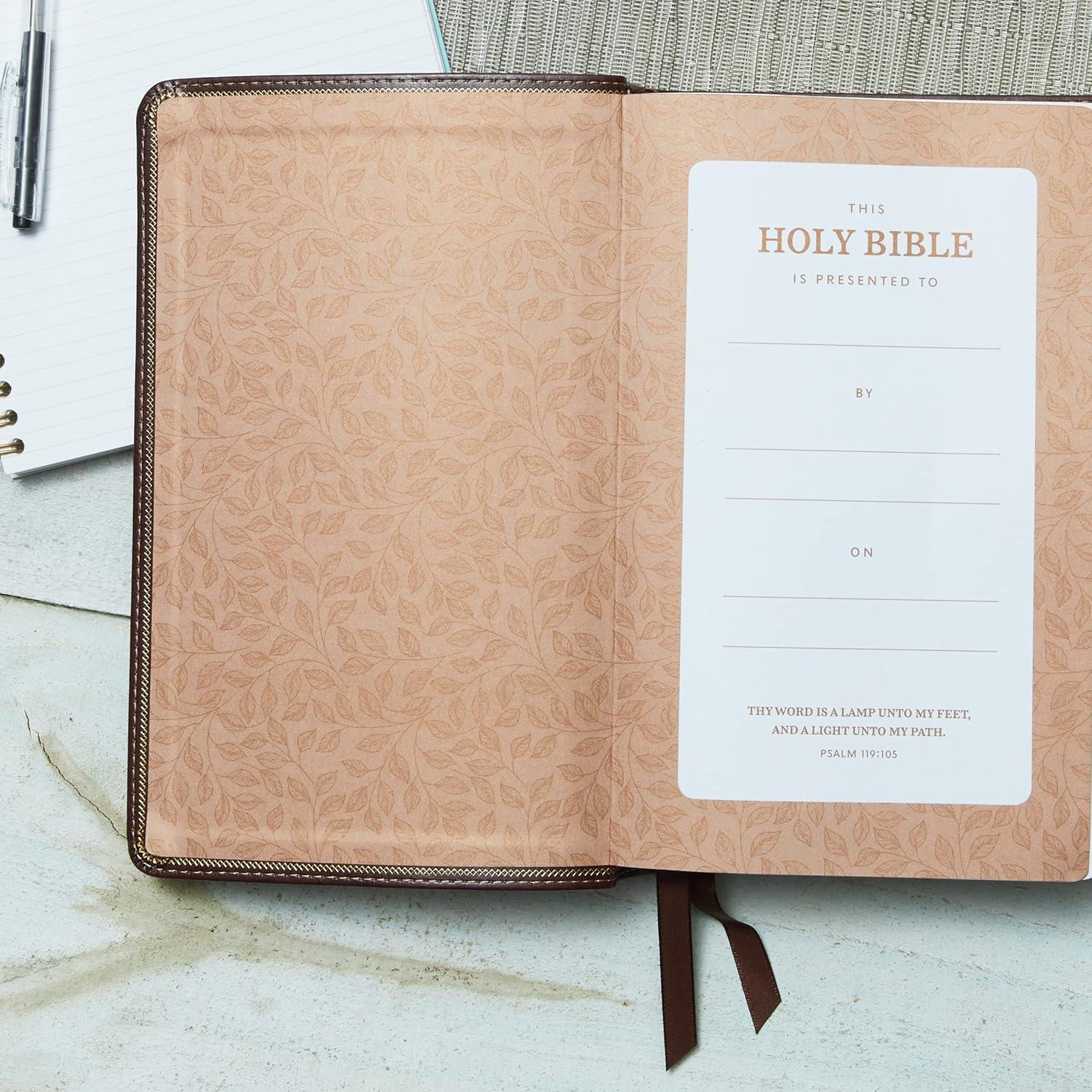 KJV, Reference Bible, Personal Size Giant Print, Leather-Look, Black, Red Letter Edition - Large Print by  Thomas Nelson (Paperback)
