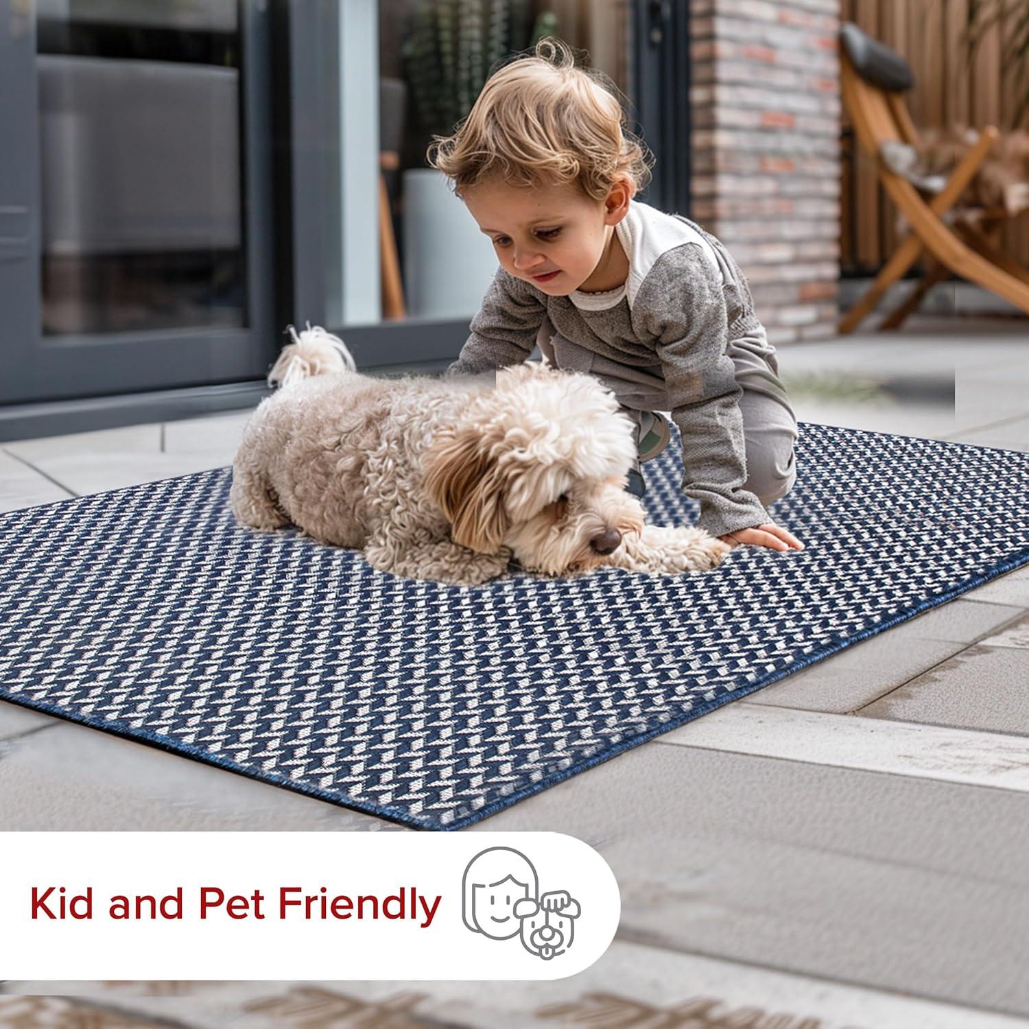 Nuloom Camryn Herringbone Indoor/Outdoor Area Rug, 6' 7" x 9', Navy