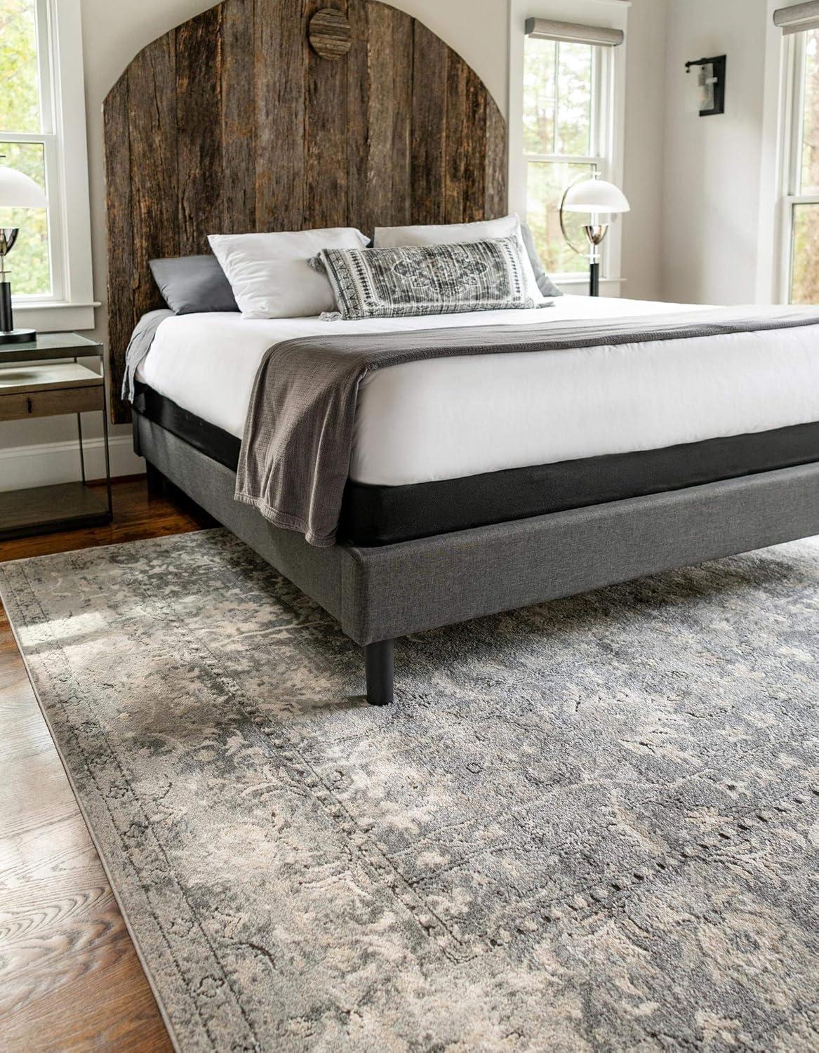 Unique Loom Portland Collection Bohemian Vintage Inspired Tone-on-Tone Design Area Rug (8' 0 x 10' 0 Rectangular, Gray/ Ivory)