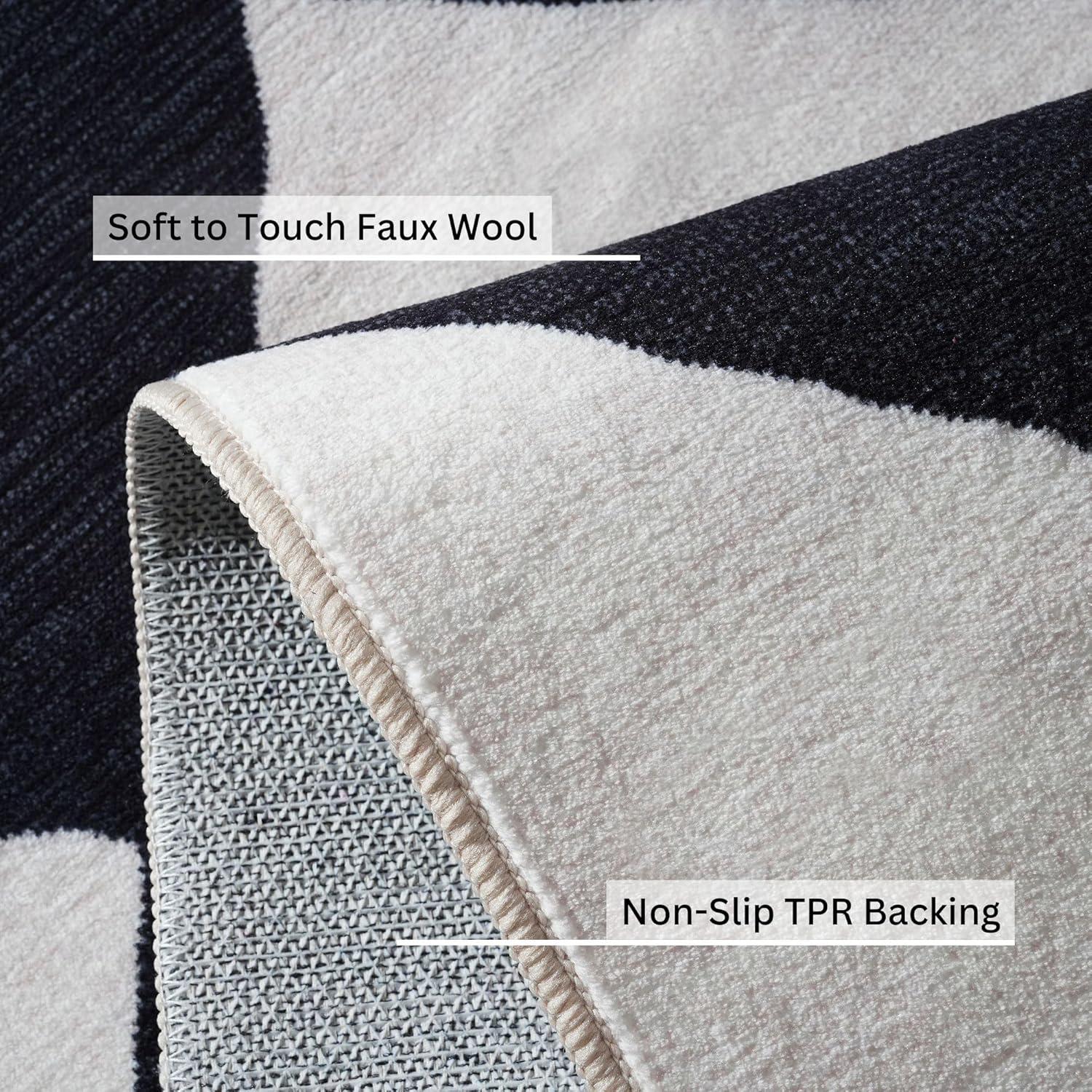 Corrigan Studio® Haylee Super Lightweight Plastic Straw Rug Checkered Black/White Outdoor Area Rug