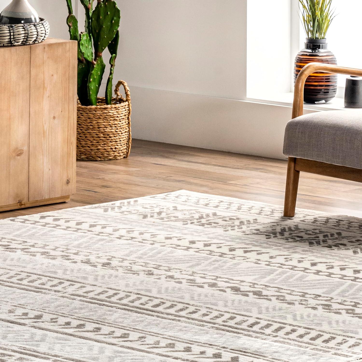 Nuloom Chloe Geometric 5x8 Indoor Area Rug for Living Room Bedroom Dining Room Kitchen, Light Grey/Ivory