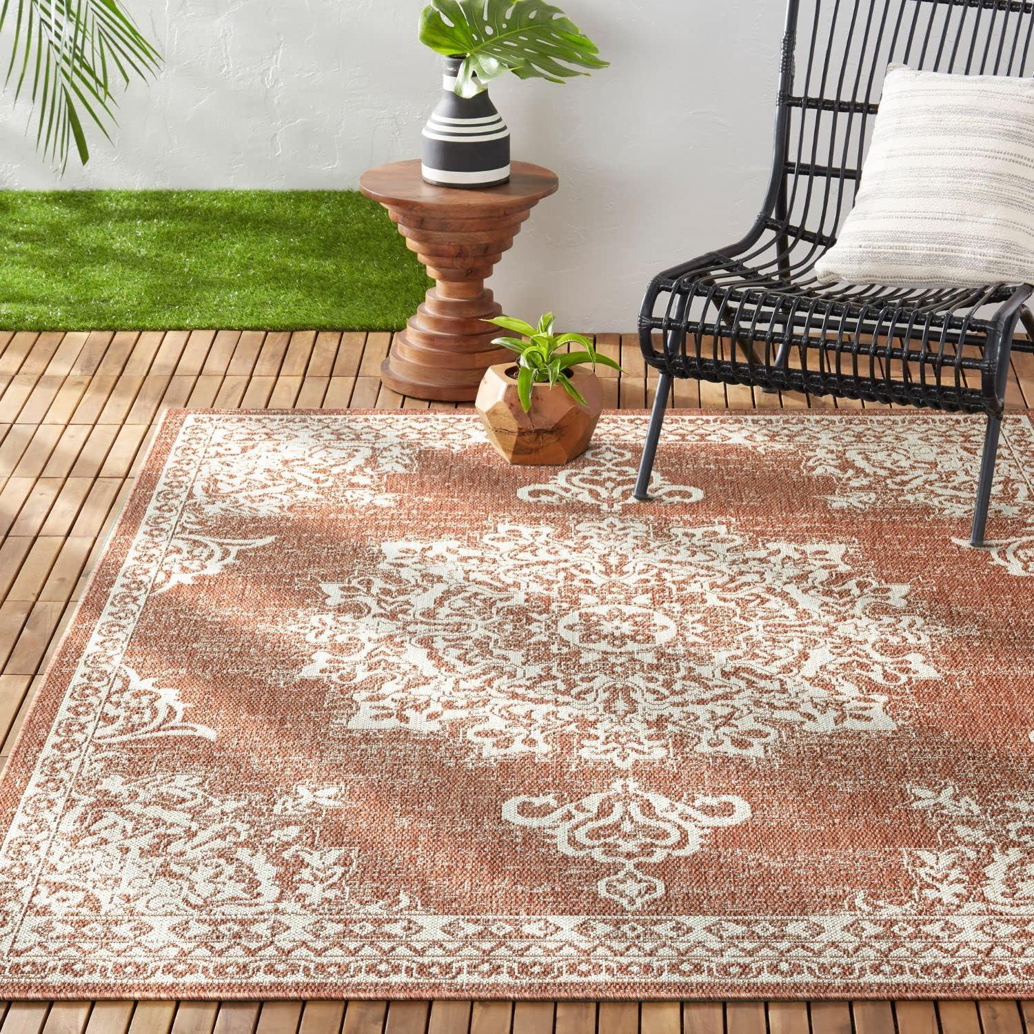 Nicole Miller Oriental Ivory/Rose Gold Indoor / Outdoor Area Rug Oriental Ivory/Rose Gold Indoor