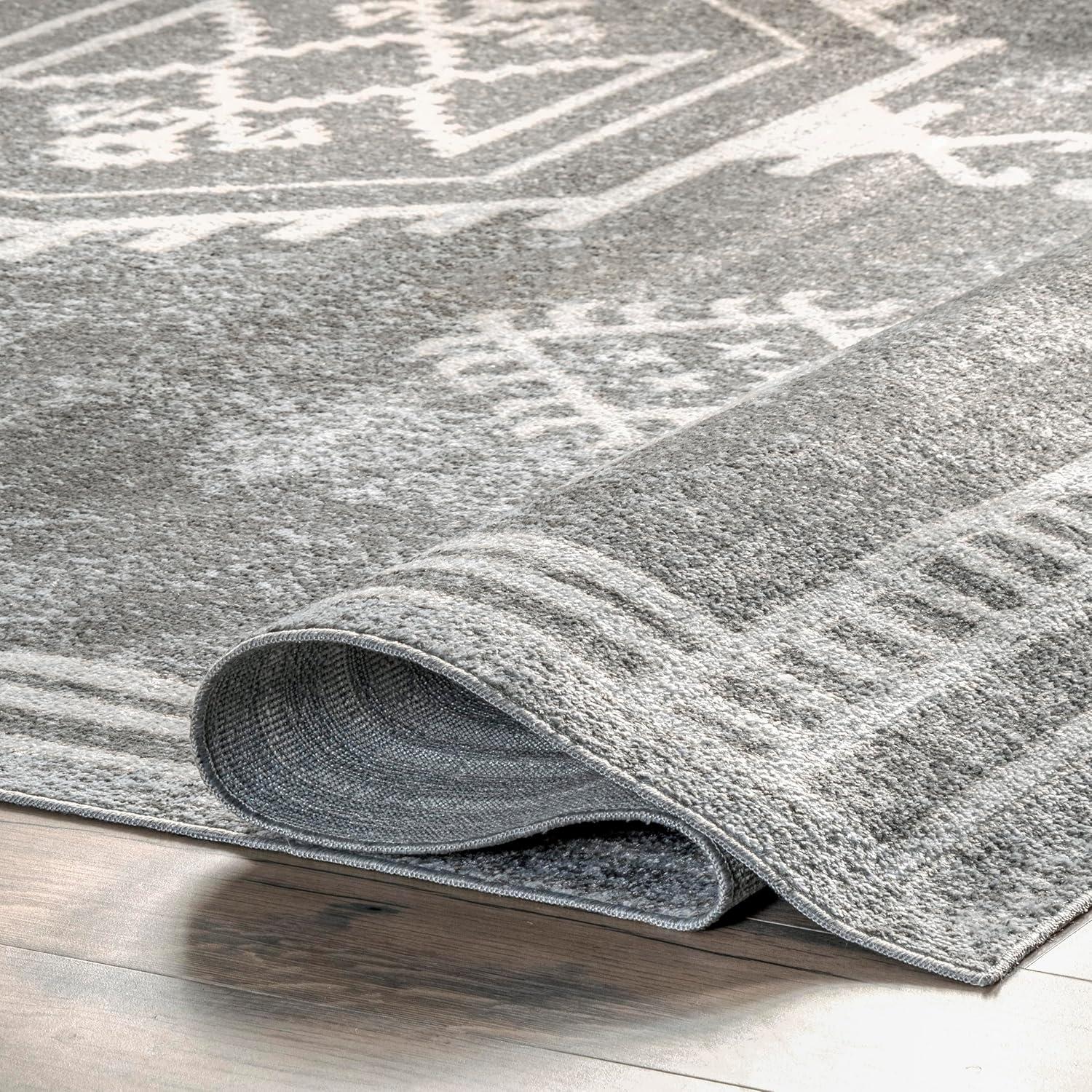 nuLOOM Kyleigh Machine Washable Southwestern Area Rug, 4' x 6', Grey