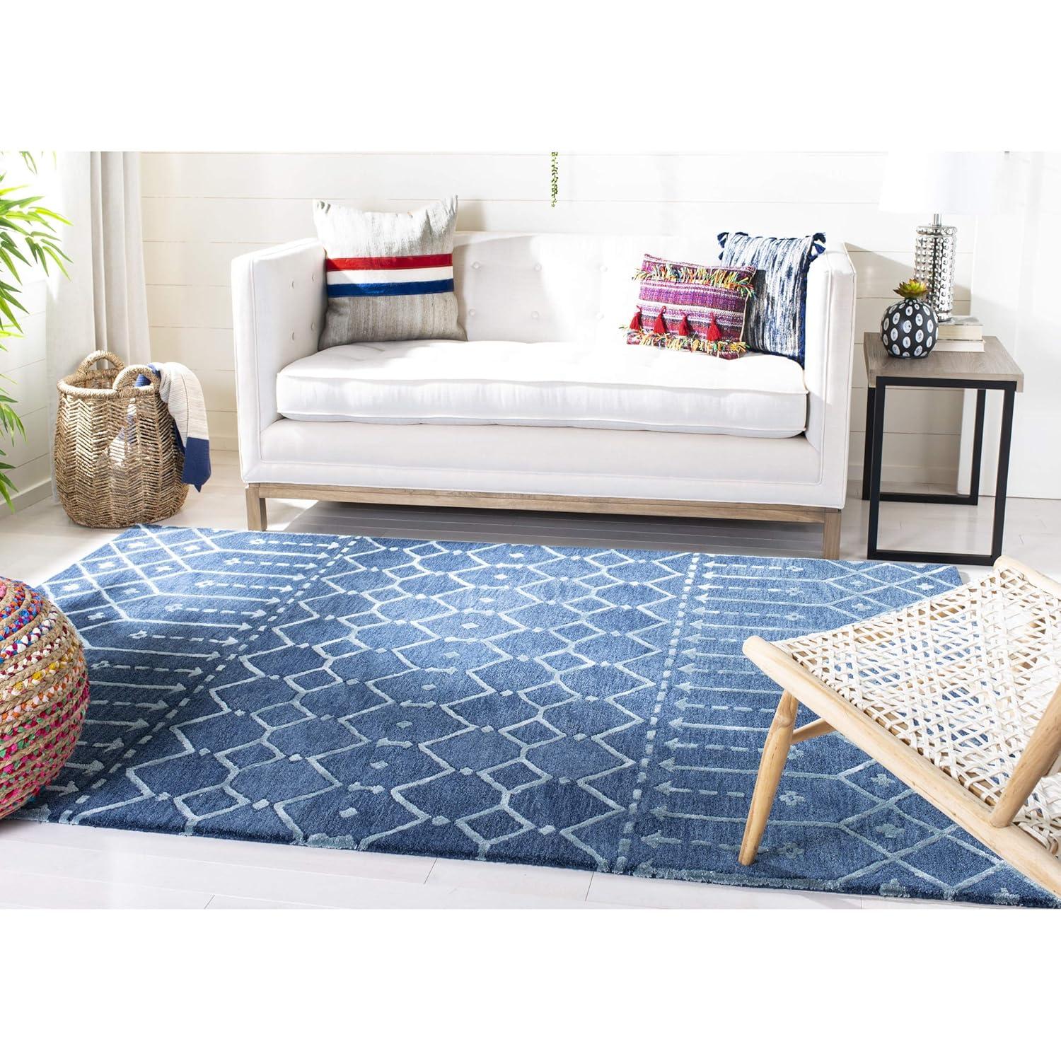 SAFAVIEH Himalaya Darin Geometric Wool Area Rug, Navy/Silver, 5' x 8'