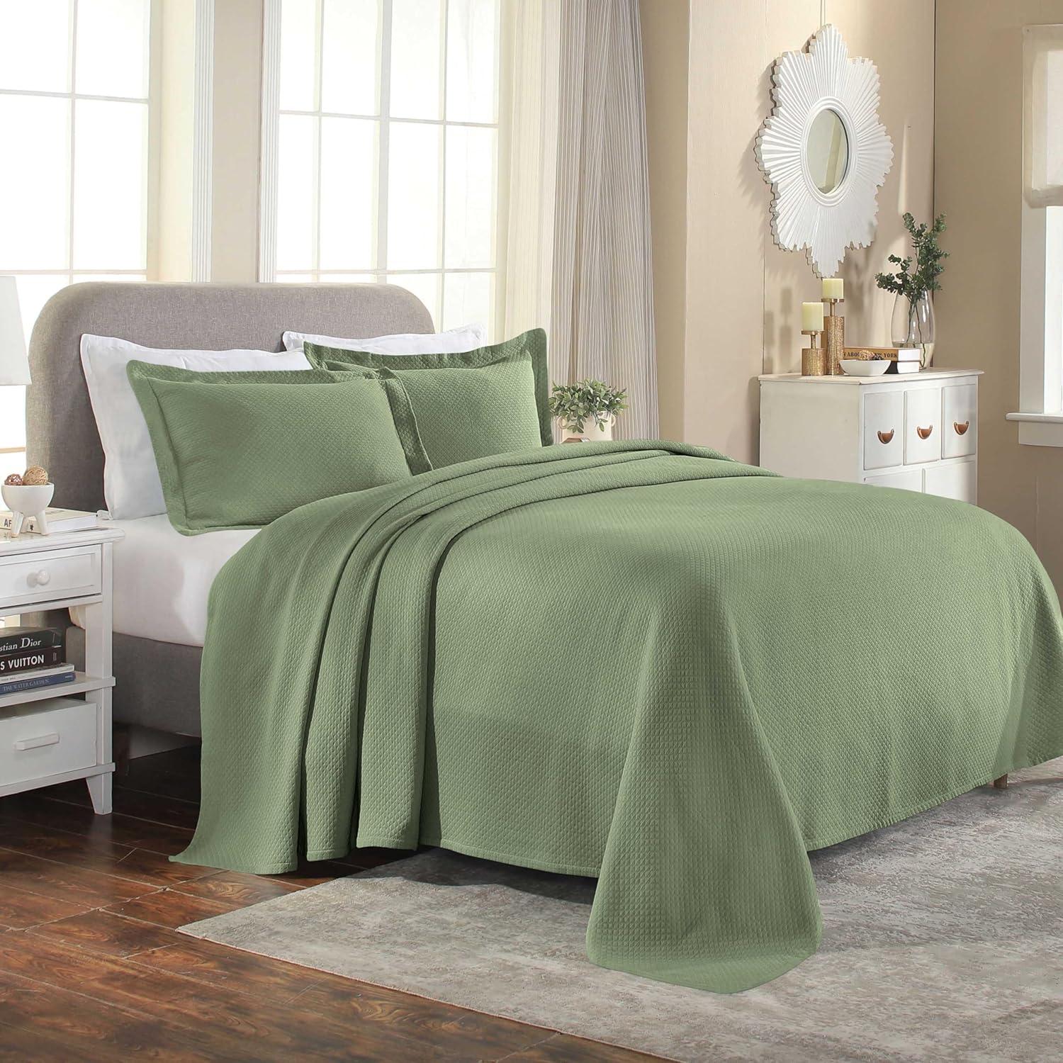 Superior Lightweight Cotton Modern Solid 4-Piece Bedspread Set, King, Sage