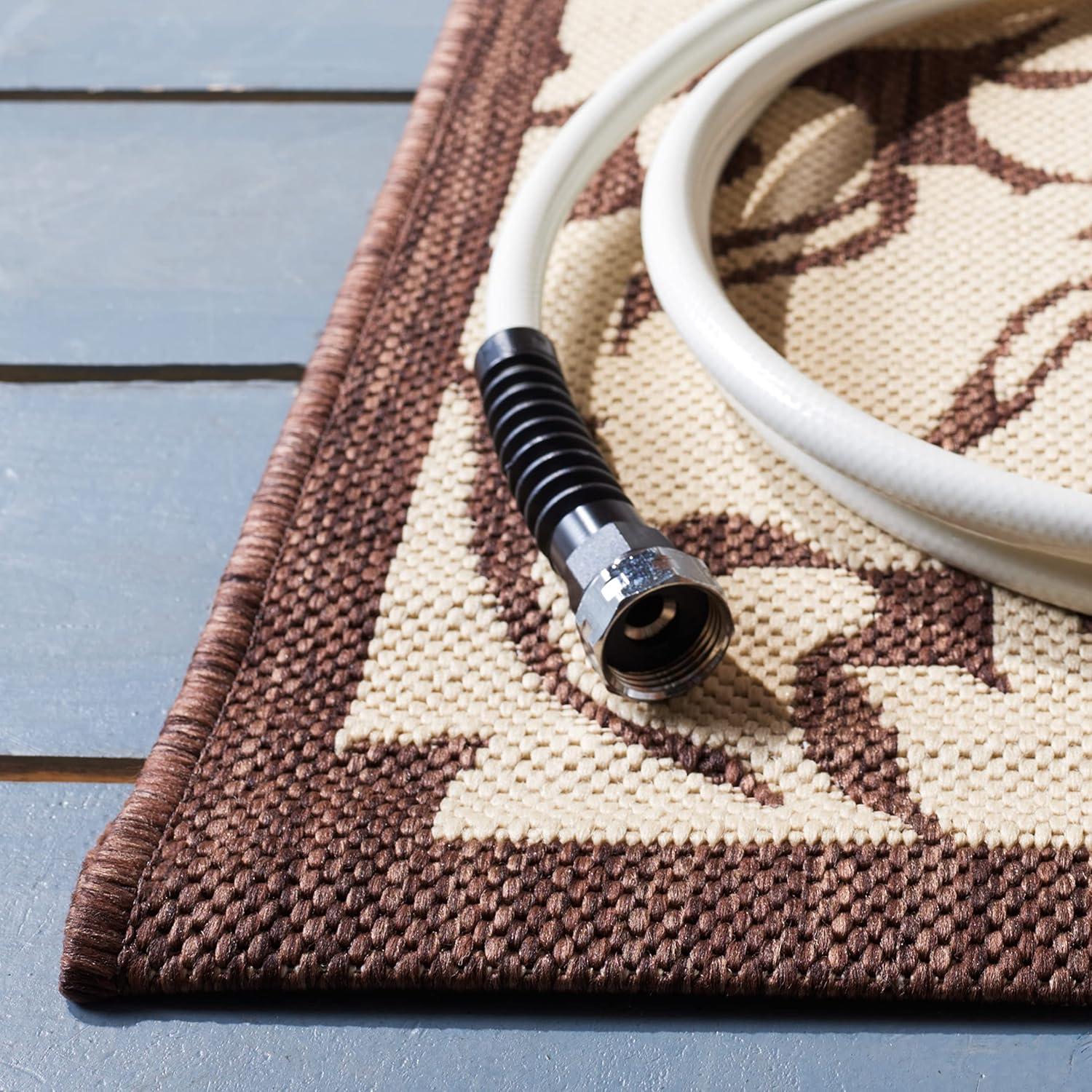 SAFAVIEH Courtyard Dani Damask Bordered Indoor/Outdoor Runner Rug, 2'3" x 6'7", Brown/Natural