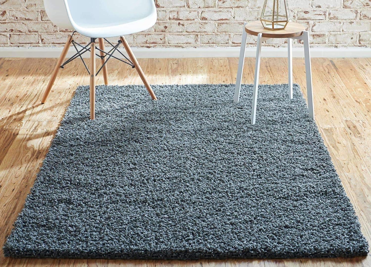 Unique Loom 4' 1 x 6' 1 Solid Shag Graphite Gray Area Rug