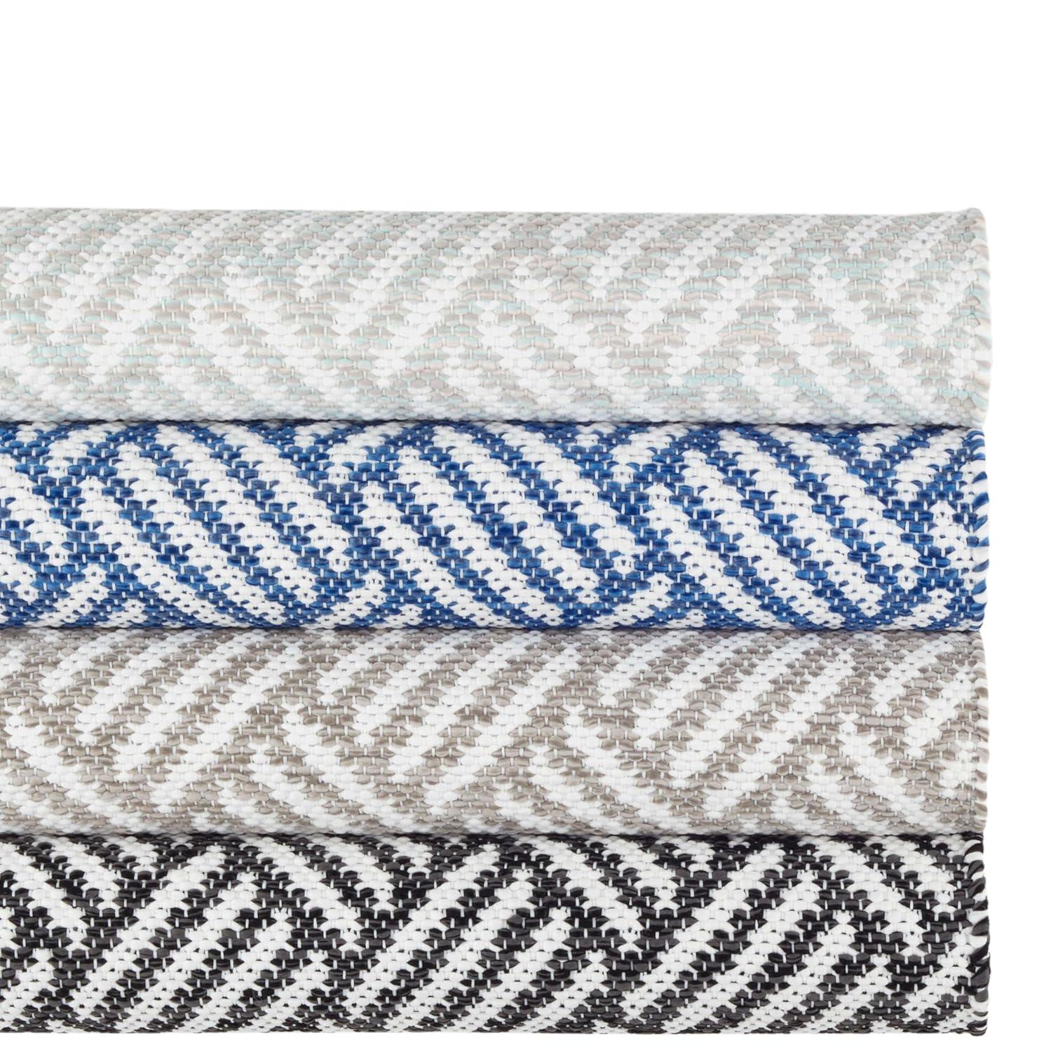 Crisscross Black Handwoven Indoor/Outdoor Rug