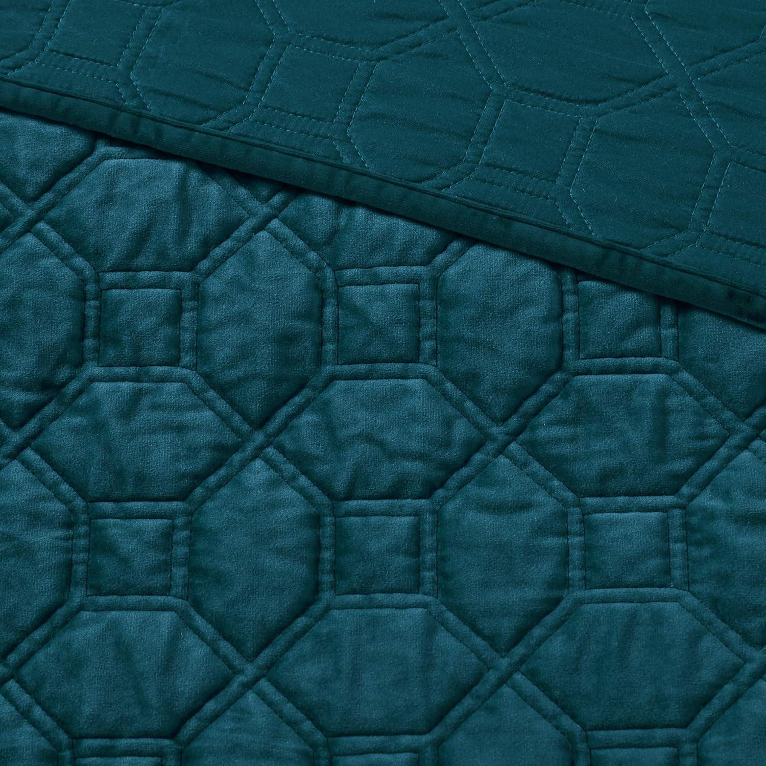 Madison Park Harper 3 Piece Velvet Quilt Set
