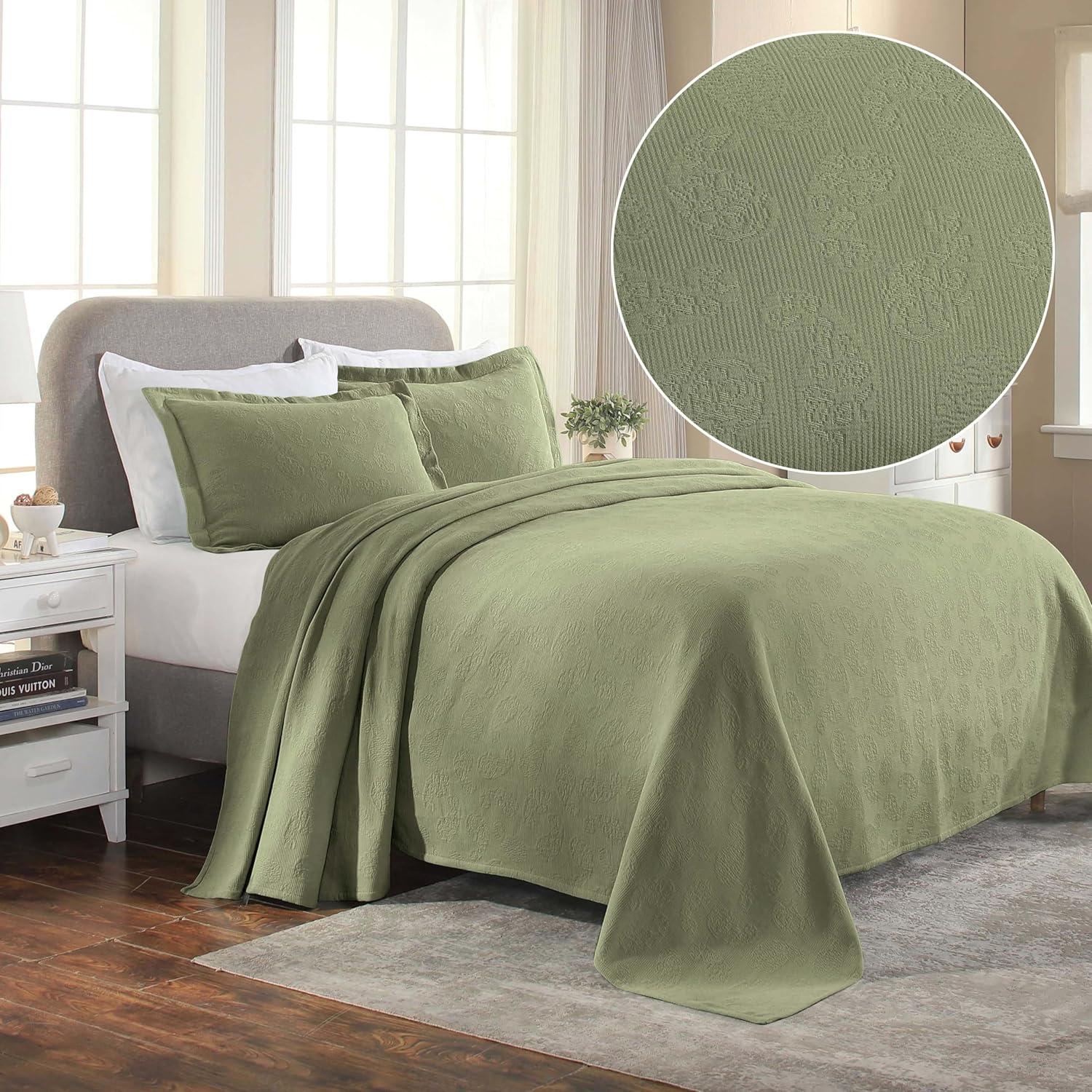 Sage Cotton Queen Paisley Bedspread Set with Pillow Shams