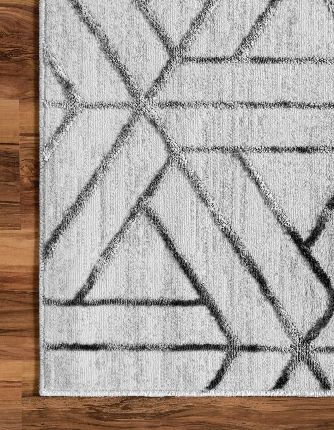 White and Gray Synthetic Trellis Runner Rug, 3' x 10'