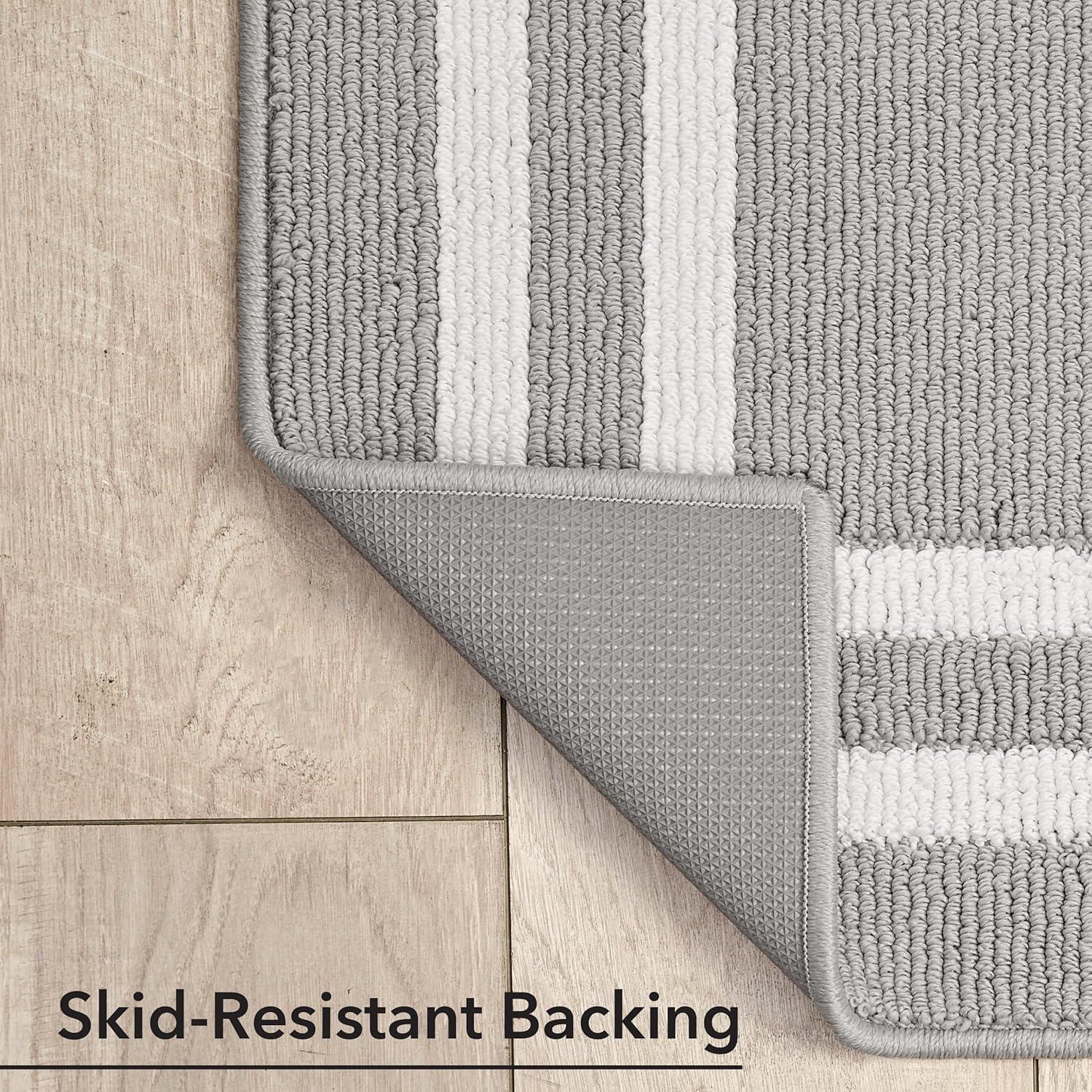 Double Border Machine Tufted Performance Light Gray/White Rug