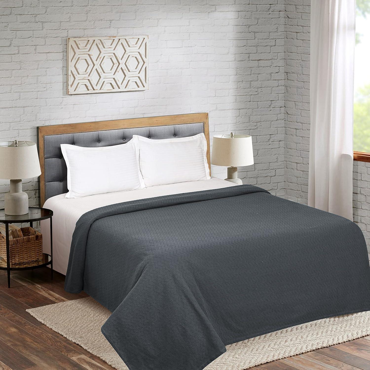 BELIZZI HOME 100% Cotton Bed Blanket, Breathable Thermal Blanket King Size, Soft Chevron 90''x102'', Perfect for Layering Any All Season, Charcoal Grey