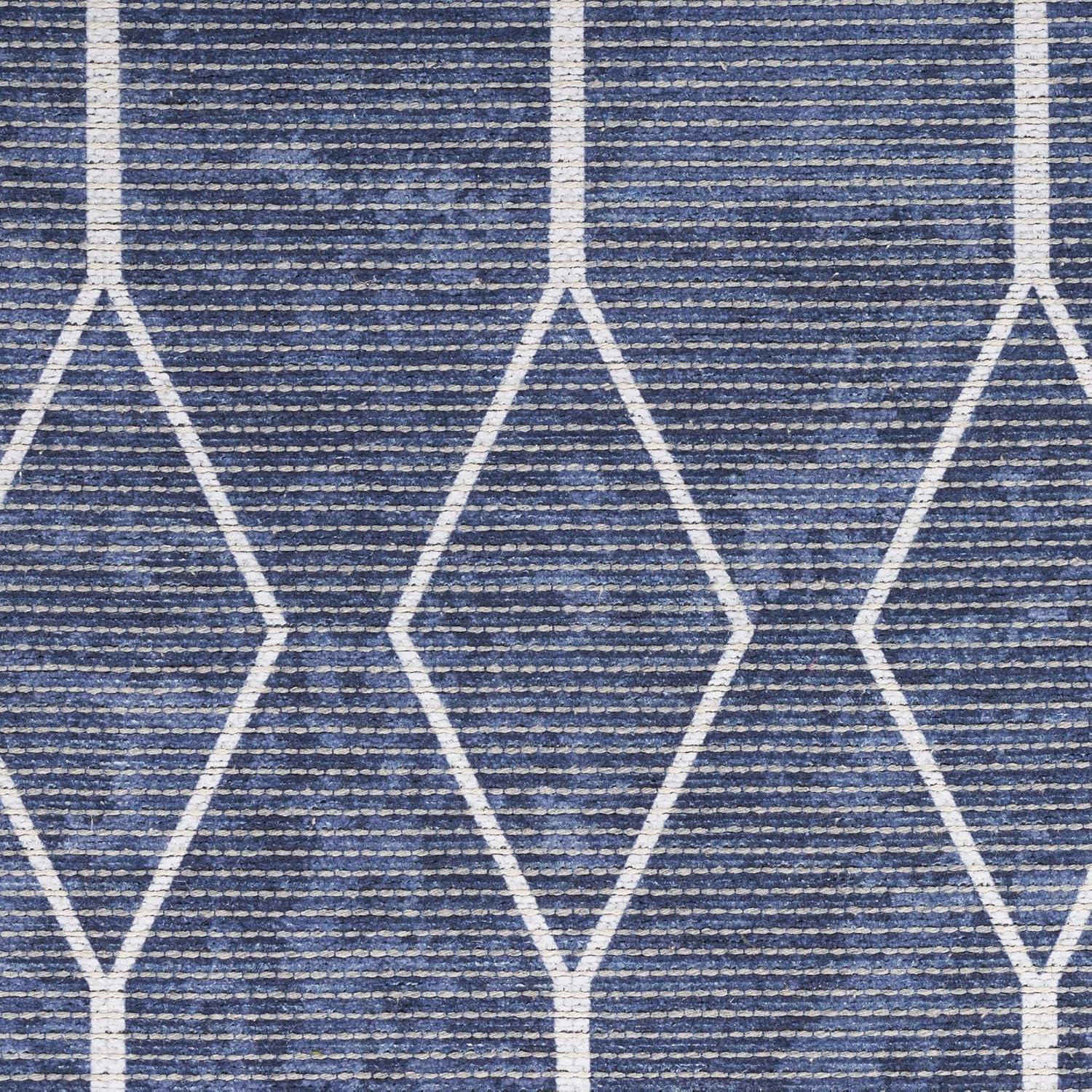 Pymble Geometric Machine Washable Area Rug in Navy Blue