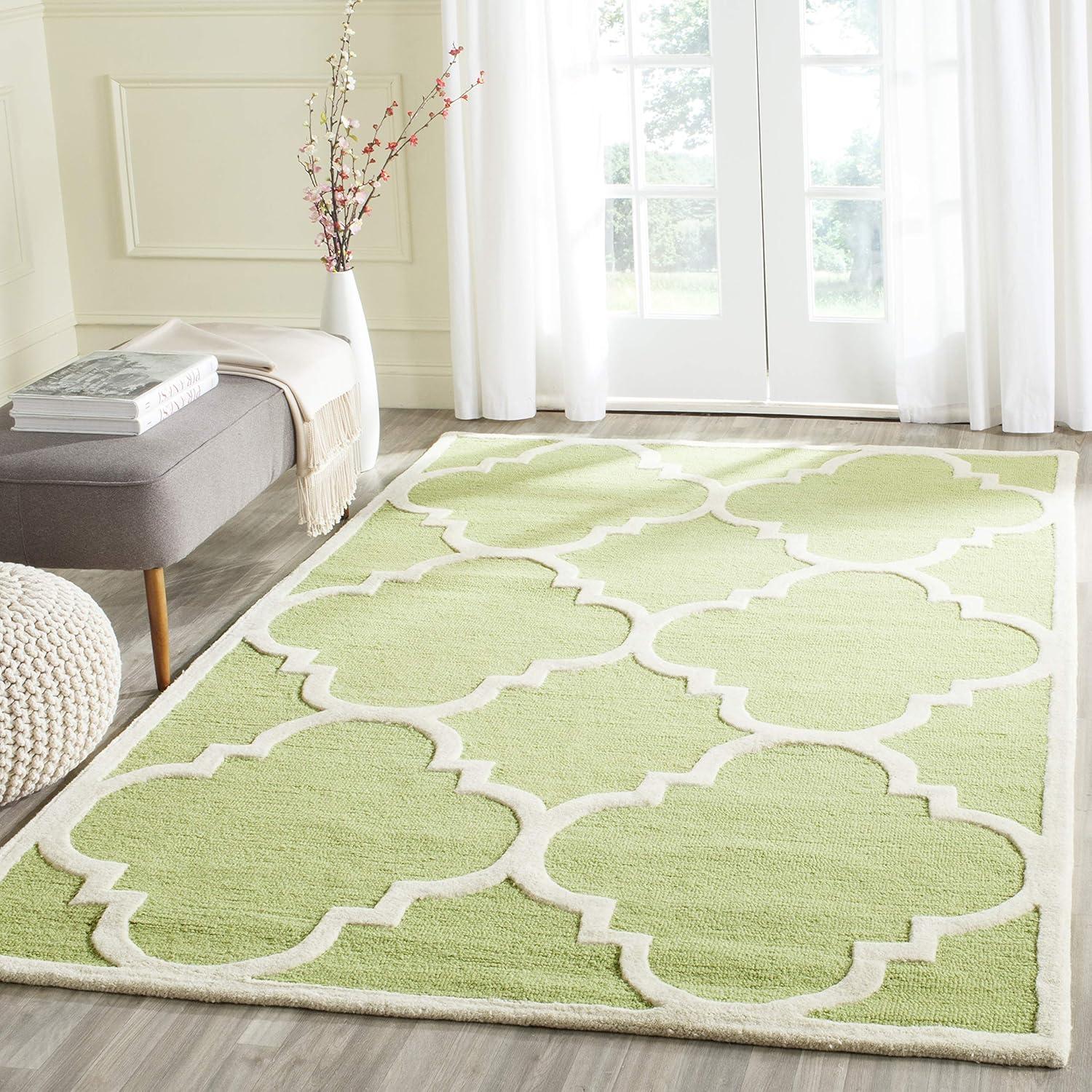 Green Ivory Elegance 5' x 8' Hand-Tufted Wool Area Rug