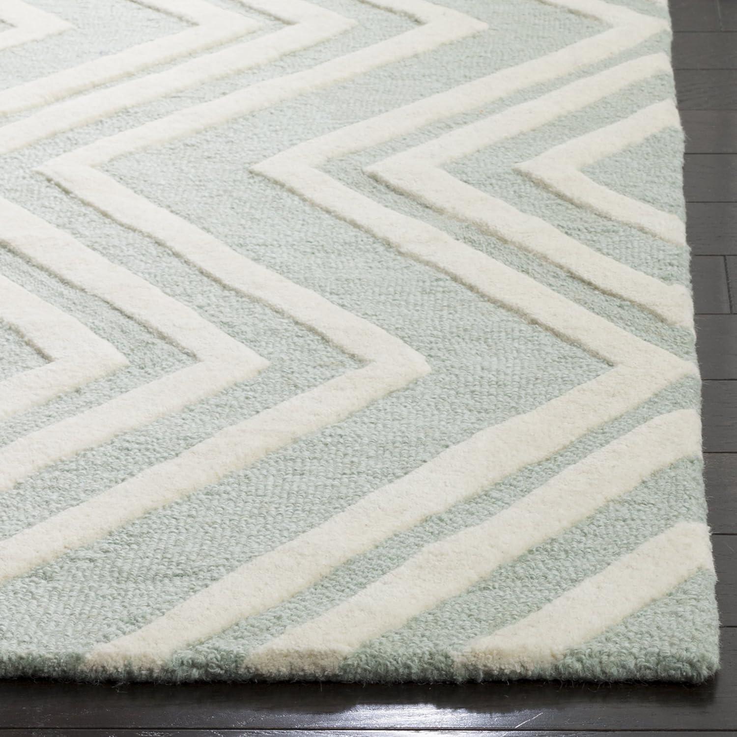 SAFAVIEH Kids Wave Chevron Wool Area Rug, Mint/Ivory, 3' x 5'