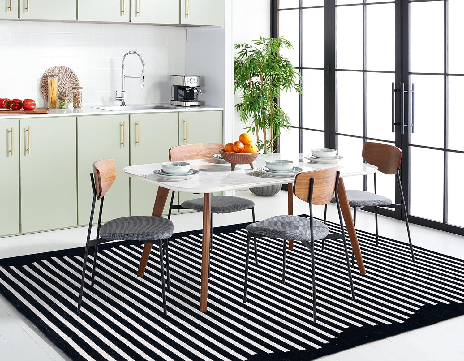 Montauk MTK313 Hand Woven Indoor Accent Rug - Black/Ivory - 3'x5' - Safavieh