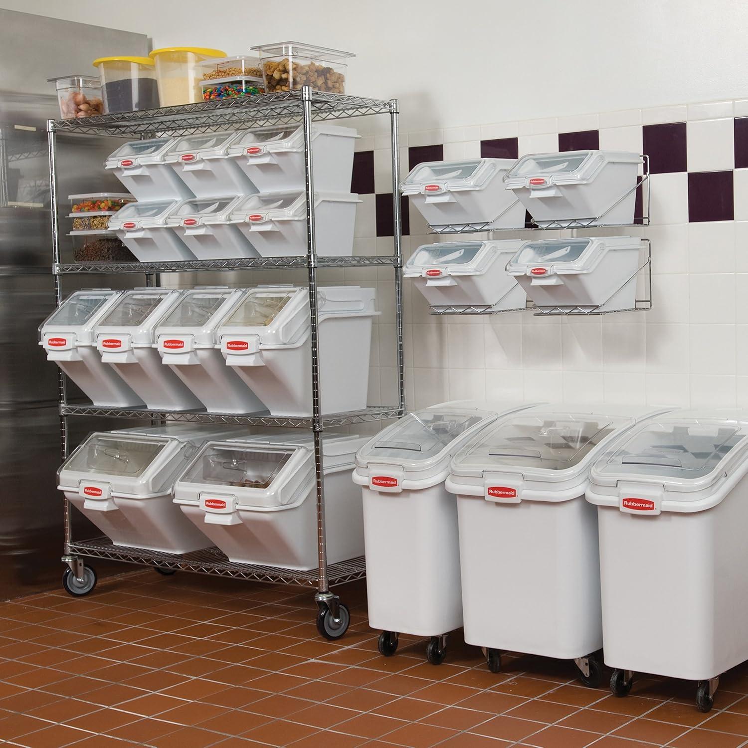 Rubbermaid FG9G5800 200 Cup Safety Storage Bin w/ 2 Cup Scoop