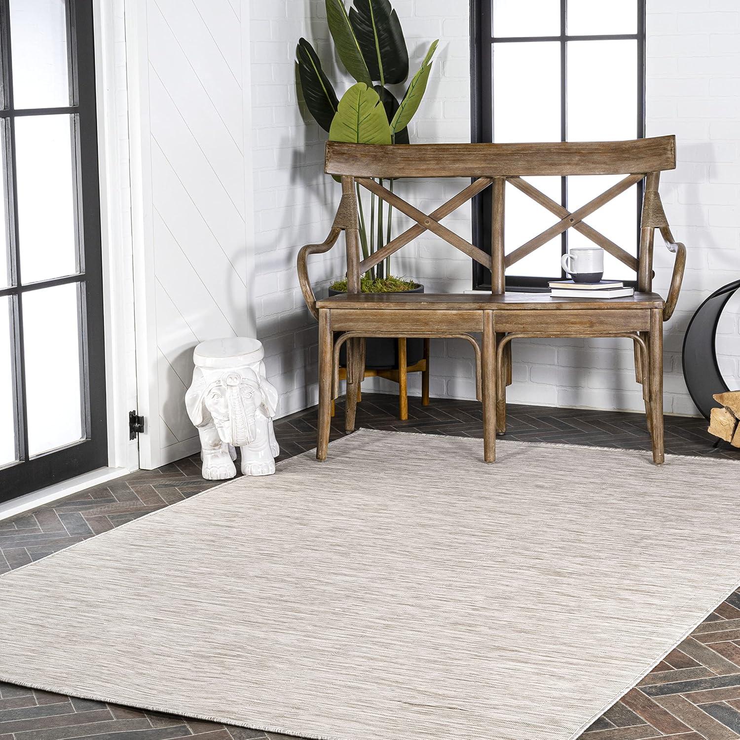 4'x6' Ethan Modern Flatweave Solid  Area Rug, Light Gray - JONATHAN Y